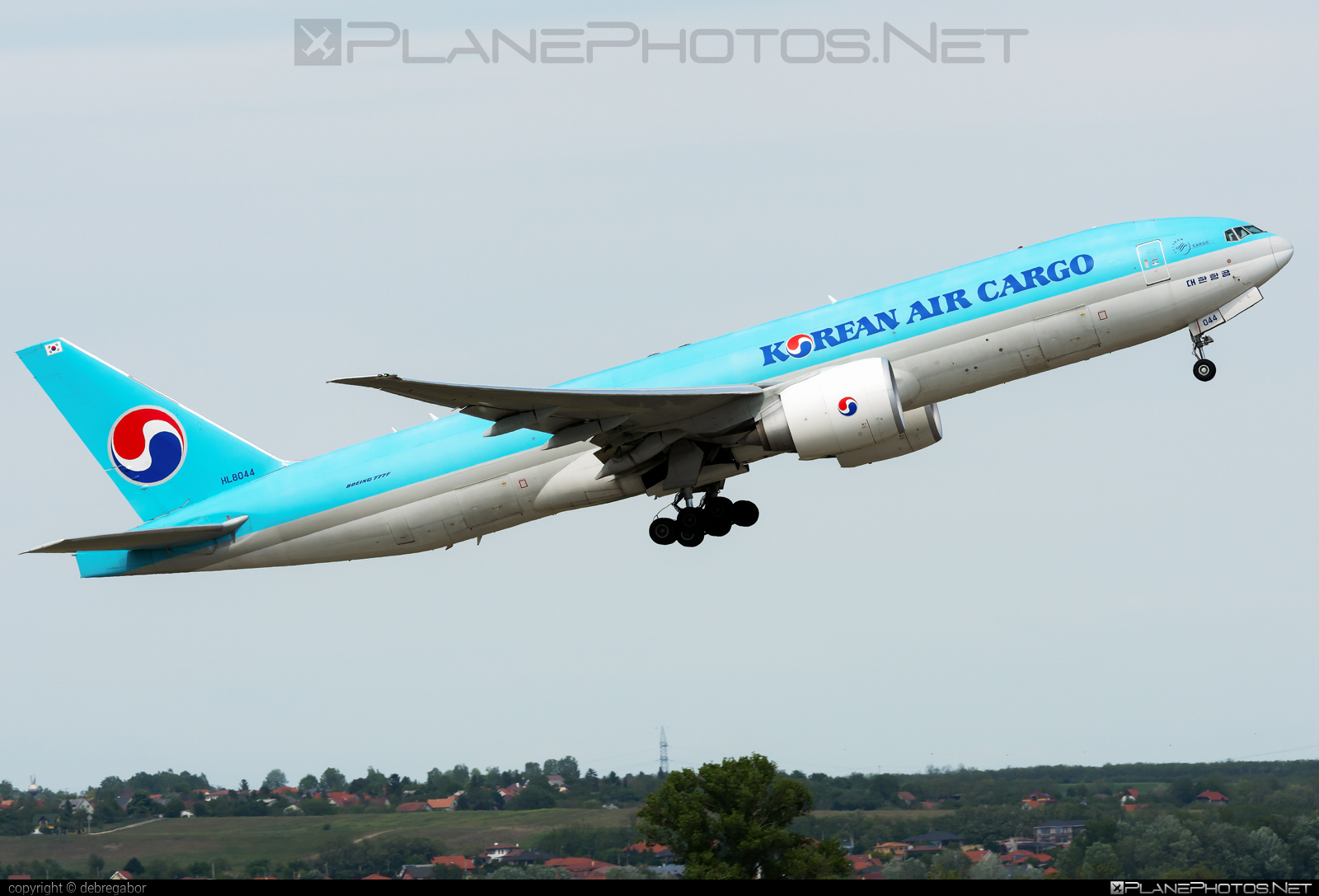 Boeing 777F - HL8044 operated by Korean Air Cargo #b777 #b777f #b777freighter #boeing #boeing777 #koreanair #koreanaircargo #tripleseven