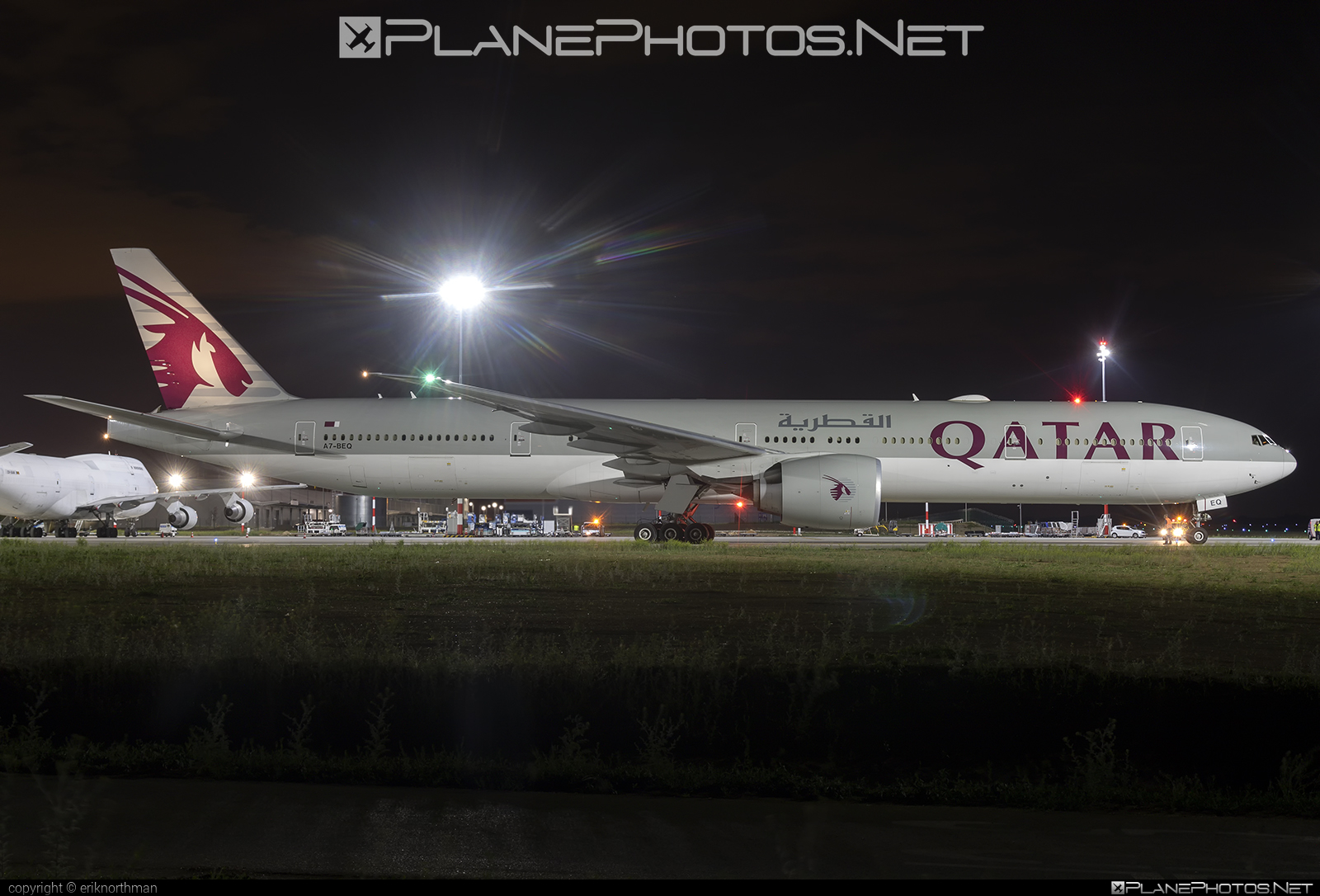 Boeing 777-300ER - A7-BEQ operated by Qatar Airways #b777 #b777er #boeing #boeing777 #qatarairways #tripleseven