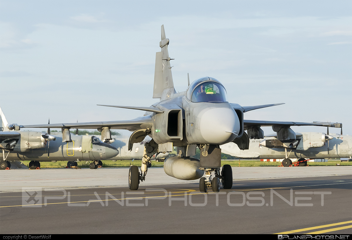 Saab JAS 39C Gripen - 37 operated by Magyar Légierő (Hungarian Air Force) #gripen #hungarianairforce #jas39 #jas39c #jas39gripen #magyarlegiero #saab