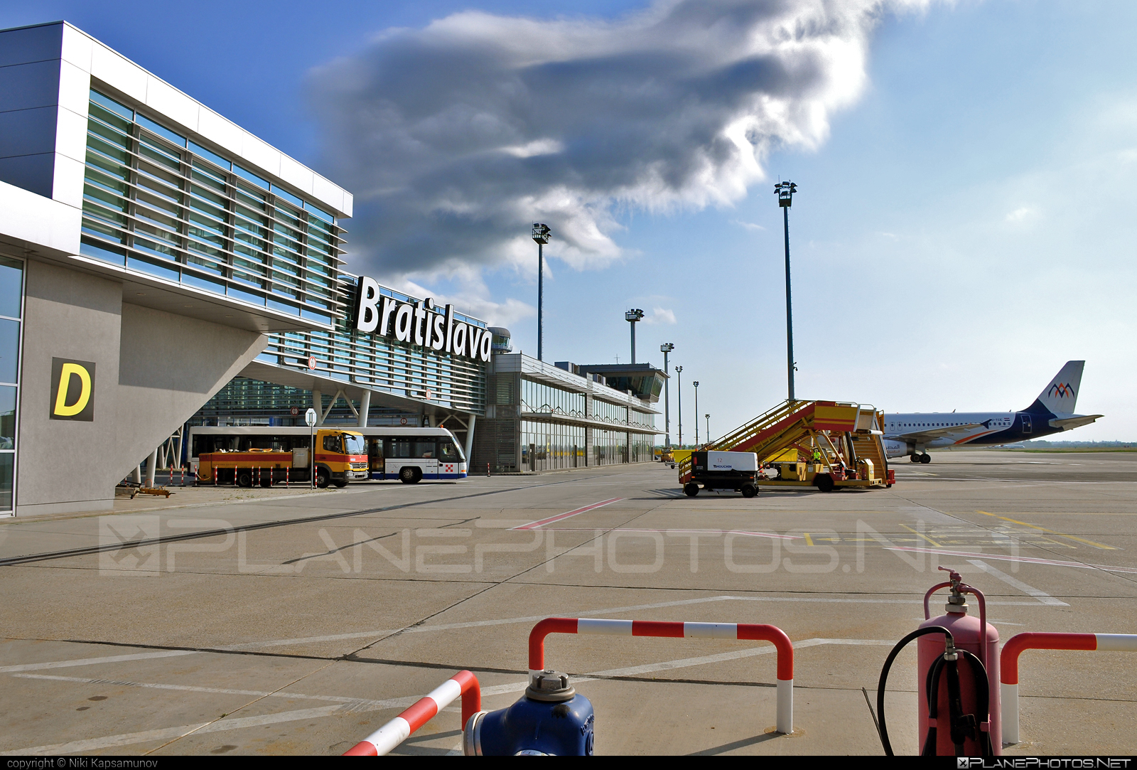 Bratislava M.R.Štefánik airport overview