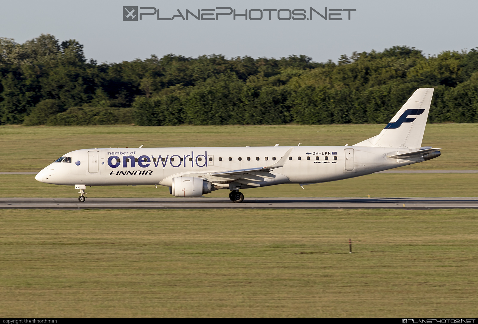 Embraer E190LR (ERJ-190-100LR) - OH-LKN operated by Finnair #e190 #e190100 #e190100lr #e190lr #embraer #embraer190 #embraer190100lr #embraer190lr #finnair #oneworld