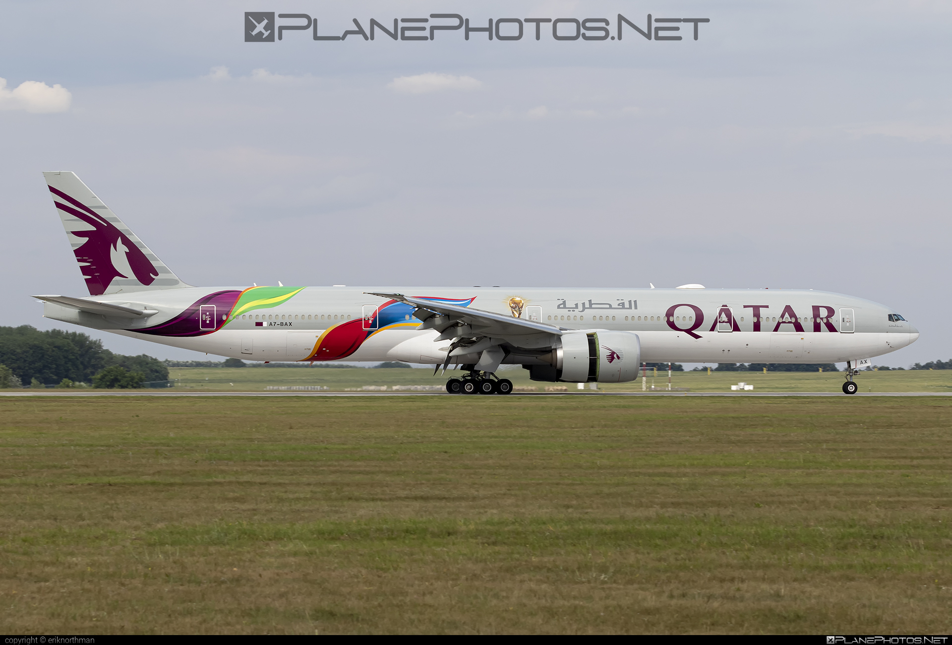 Boeing 777-300ER - A7-BAX operated by Qatar Airways #b777 #b777er #boeing #boeing777 #qatarairways #tripleseven