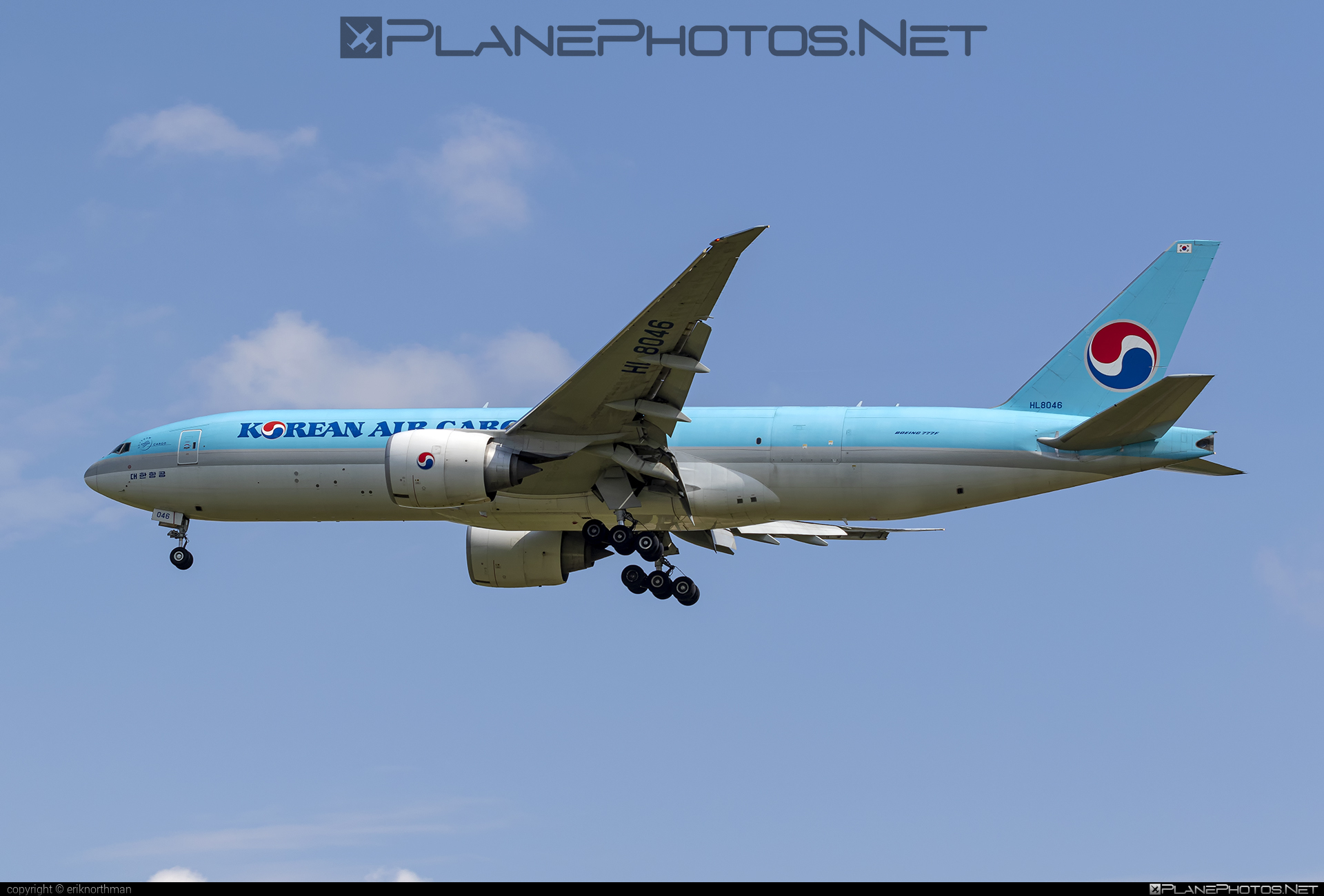 Boeing 777F - HL8046 operated by Korean Air Cargo #b777 #b777f #b777freighter #boeing #boeing777 #koreanair #koreanaircargo #tripleseven