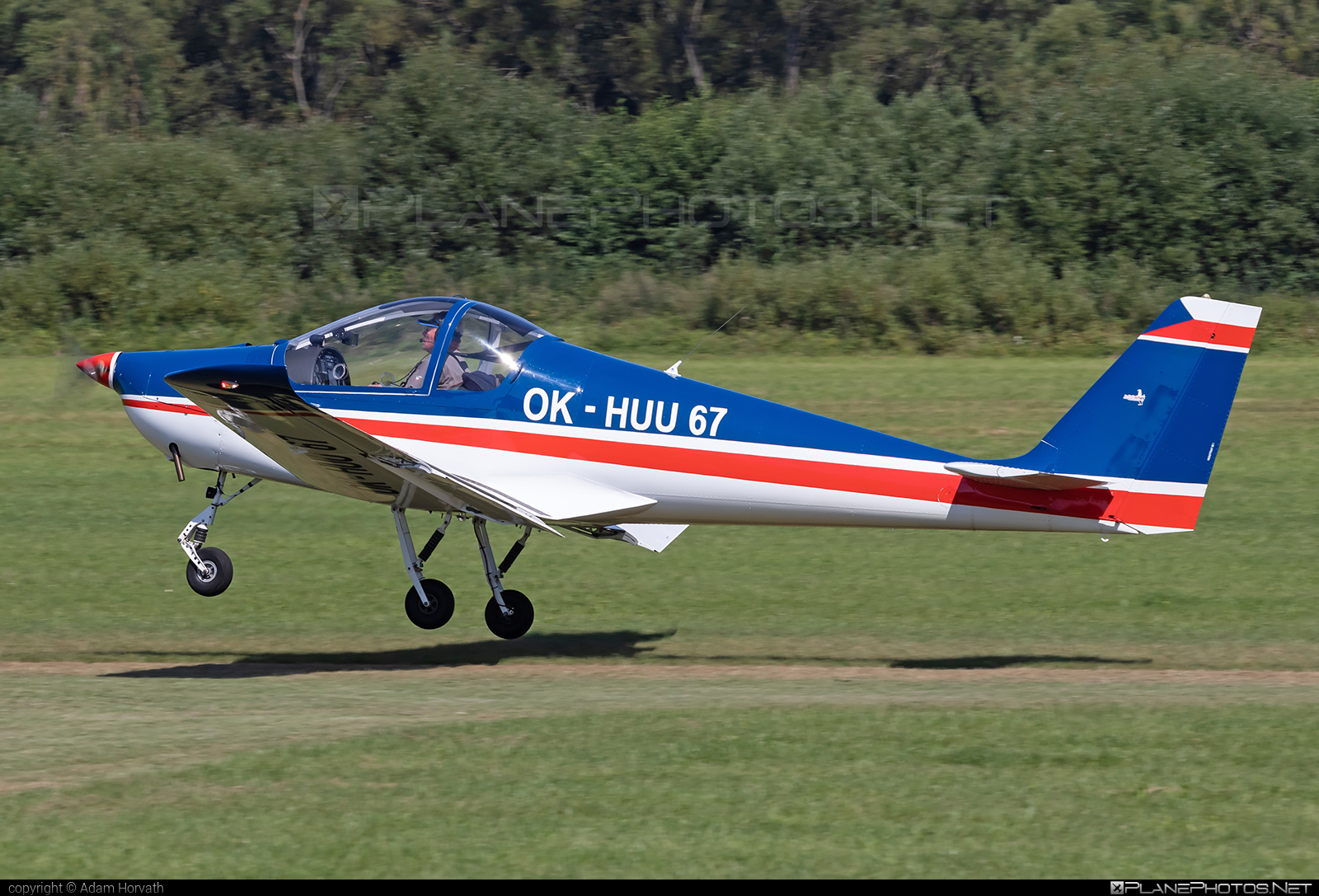 OK-HUU 67 - Kappa 77 Sova operated by operator taken by Adam Horvath 23705) - PlanePhotos.Net