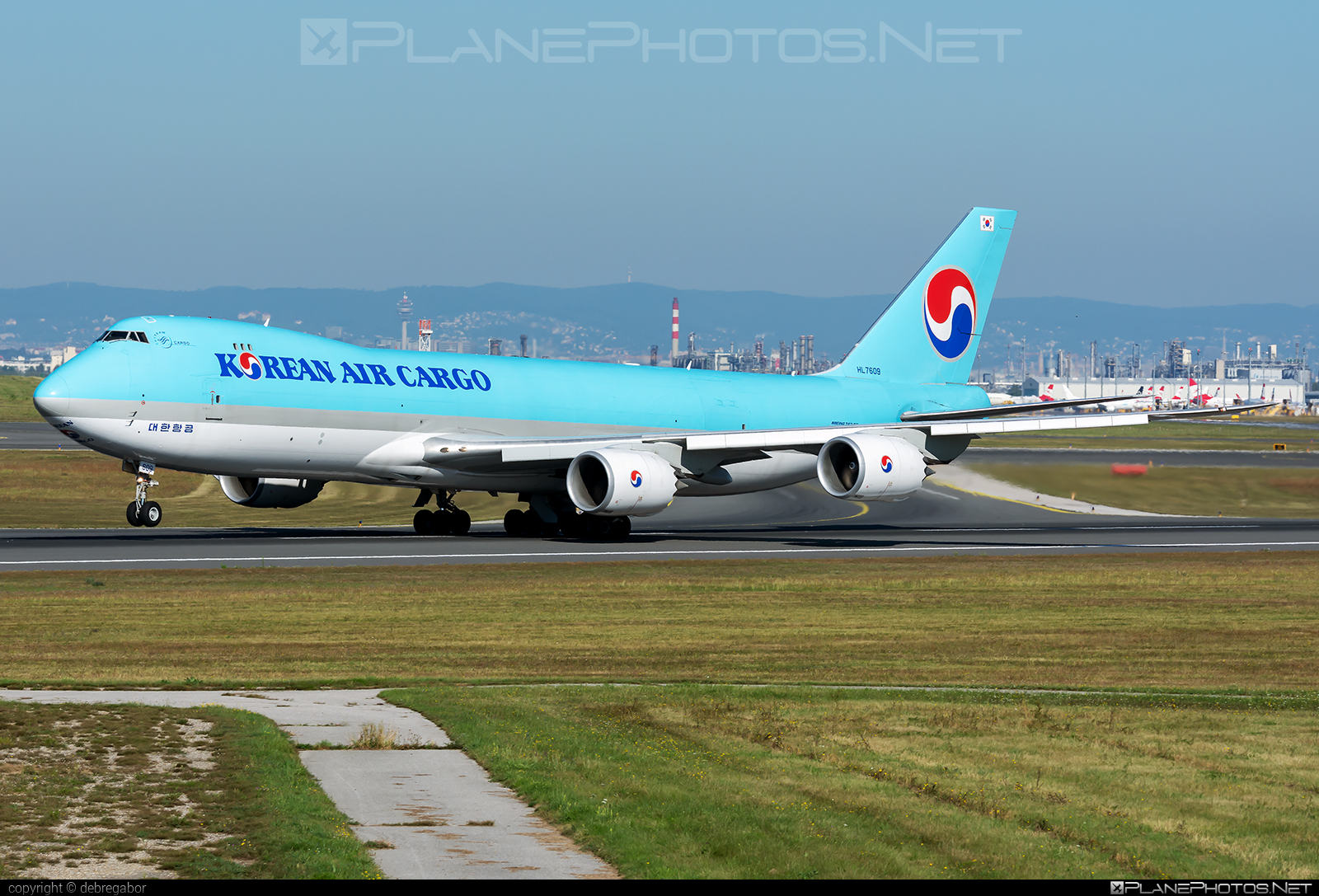 Boeing 747-8F - HL7609 operated by Korean Air Cargo #b747 #b747f #b747freighter #boeing #boeing747 #jumbo #koreanair #koreanaircargo