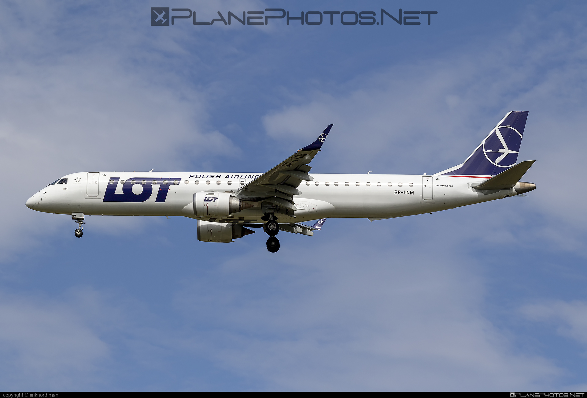 Embraer E195IGW (ERJ-190-200IGW) - SP-LNM operated by LOT Polish Airlines #e190 #e190200 #e190200igw #e195igw #embraer #embraer190200igw #embraer195 #embraer195igw #lot #lotpolishairlines