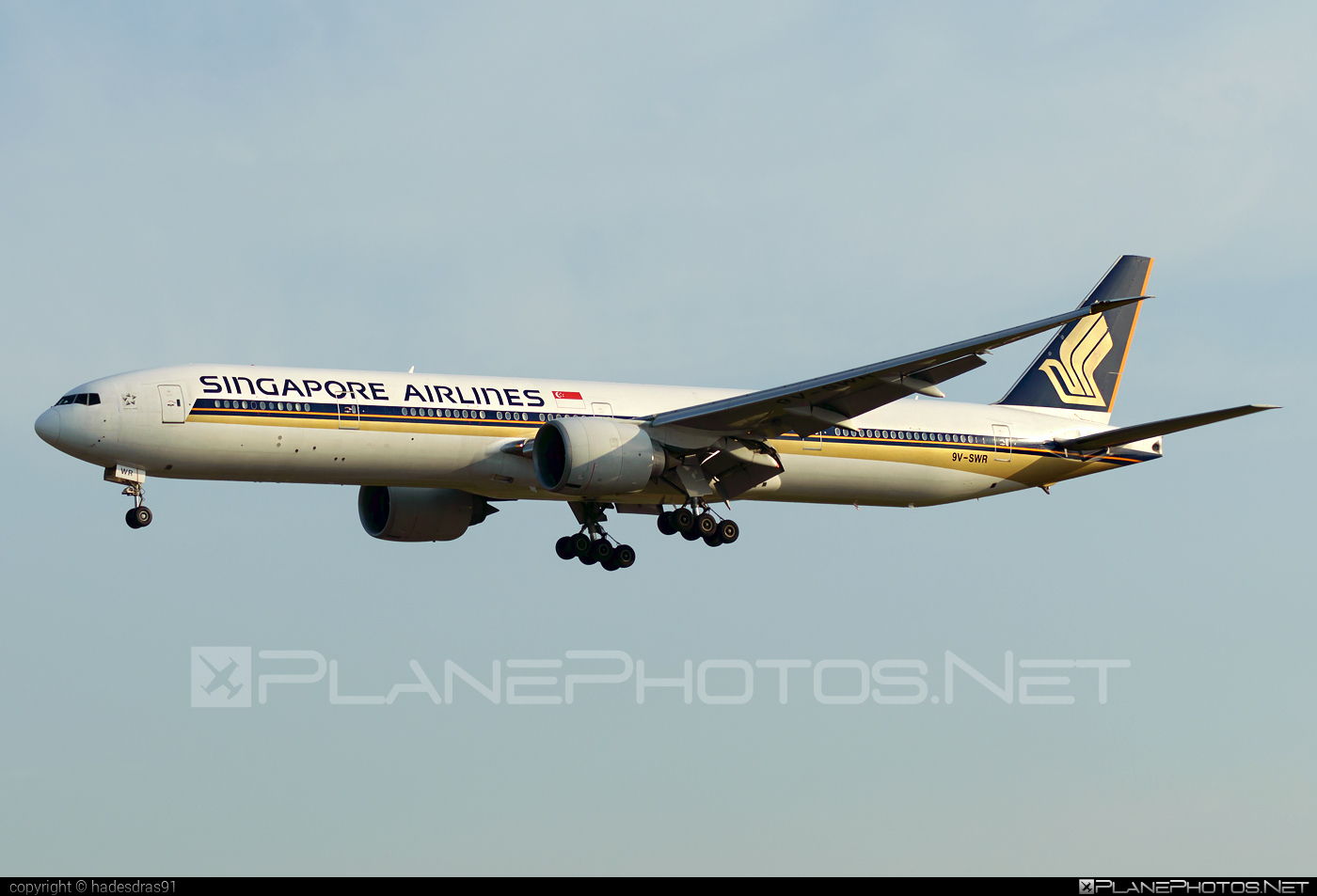 Boeing 777-300ER - 9V-SWR operated by Singapore Airlines #b777 #b777er #boeing #boeing777 #singaporeairlines #tripleseven