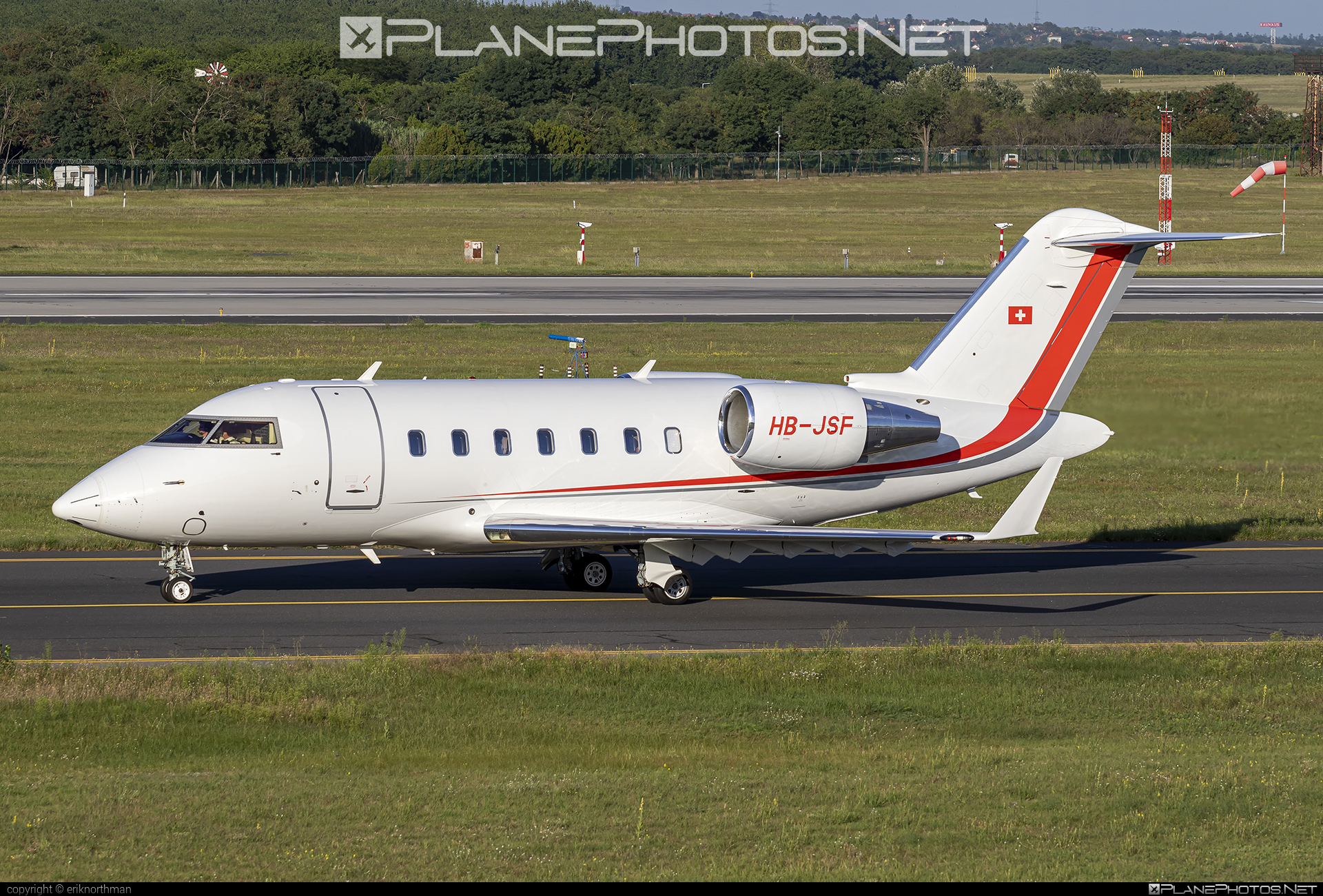 Bombardier Challenger 605 (CL-600-2B16) - HB-JSF operated by Private operator #bombardier #challenger605 #cl6002b16
