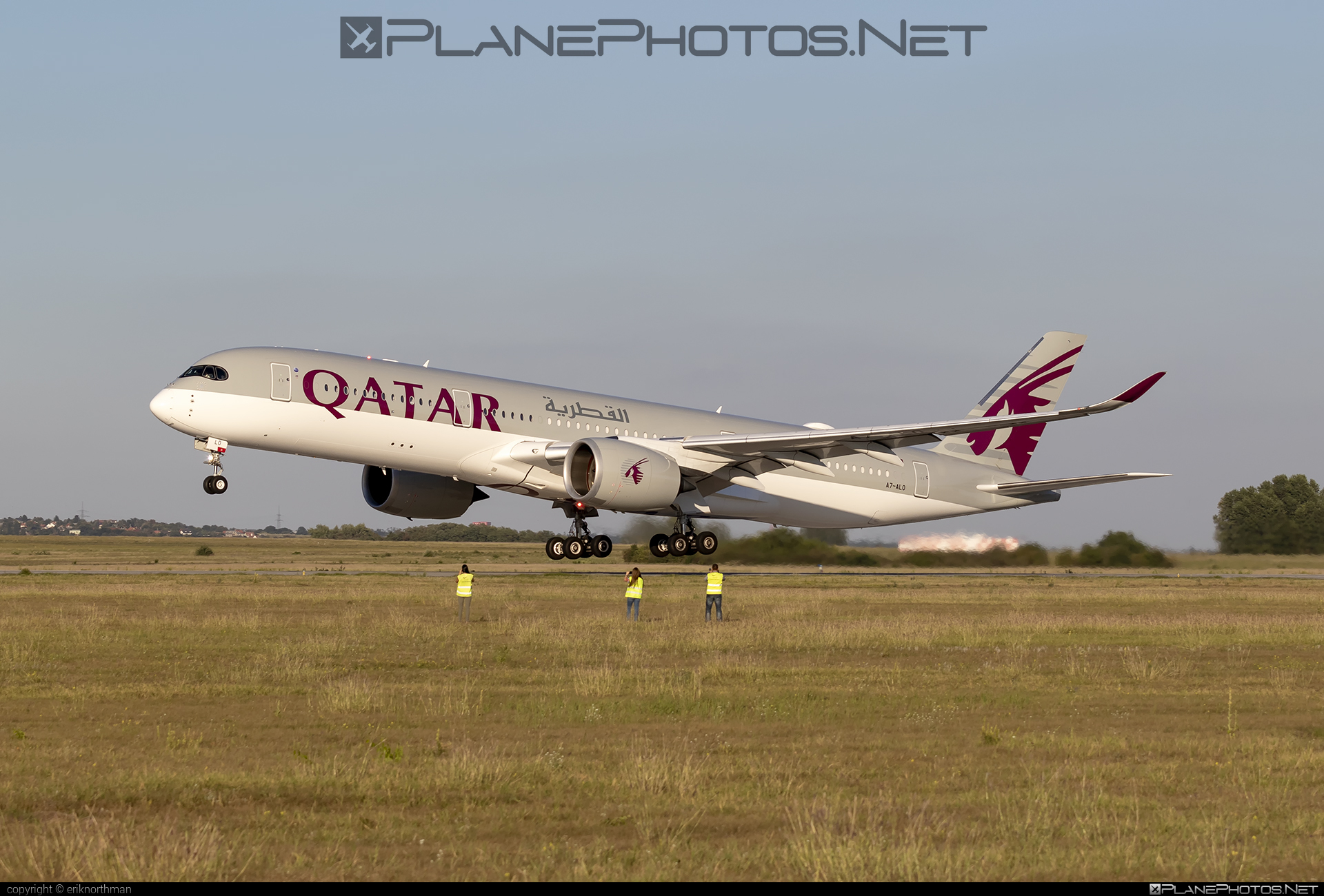 Airbus A350-941 - A7-ALO operated by Qatar Airways #a350 #a350family #airbus #airbus350 #qatarairways #xwb