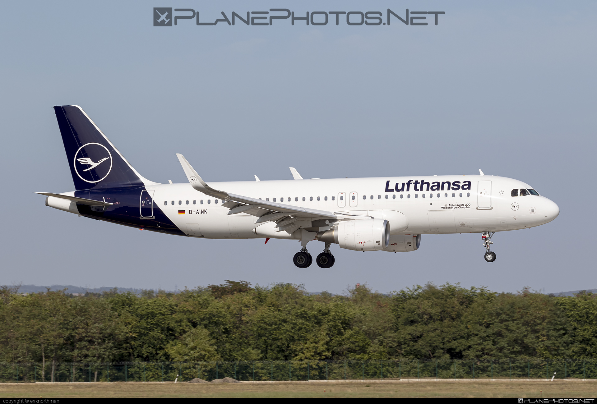 Airbus A320-214 - D-AIWK operated by Lufthansa #a320 #a320family #airbus #airbus320 #lufthansa