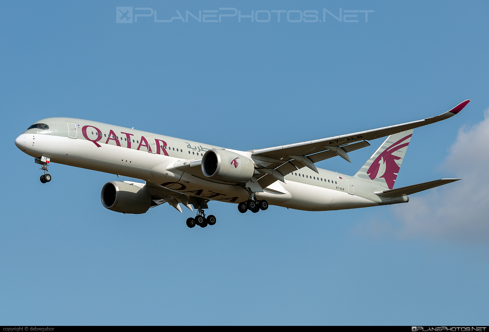 Airbus A350-941 - A7-ALB operated by Qatar Airways #a350 #a350family #airbus #airbus350 #qatarairways #xwb
