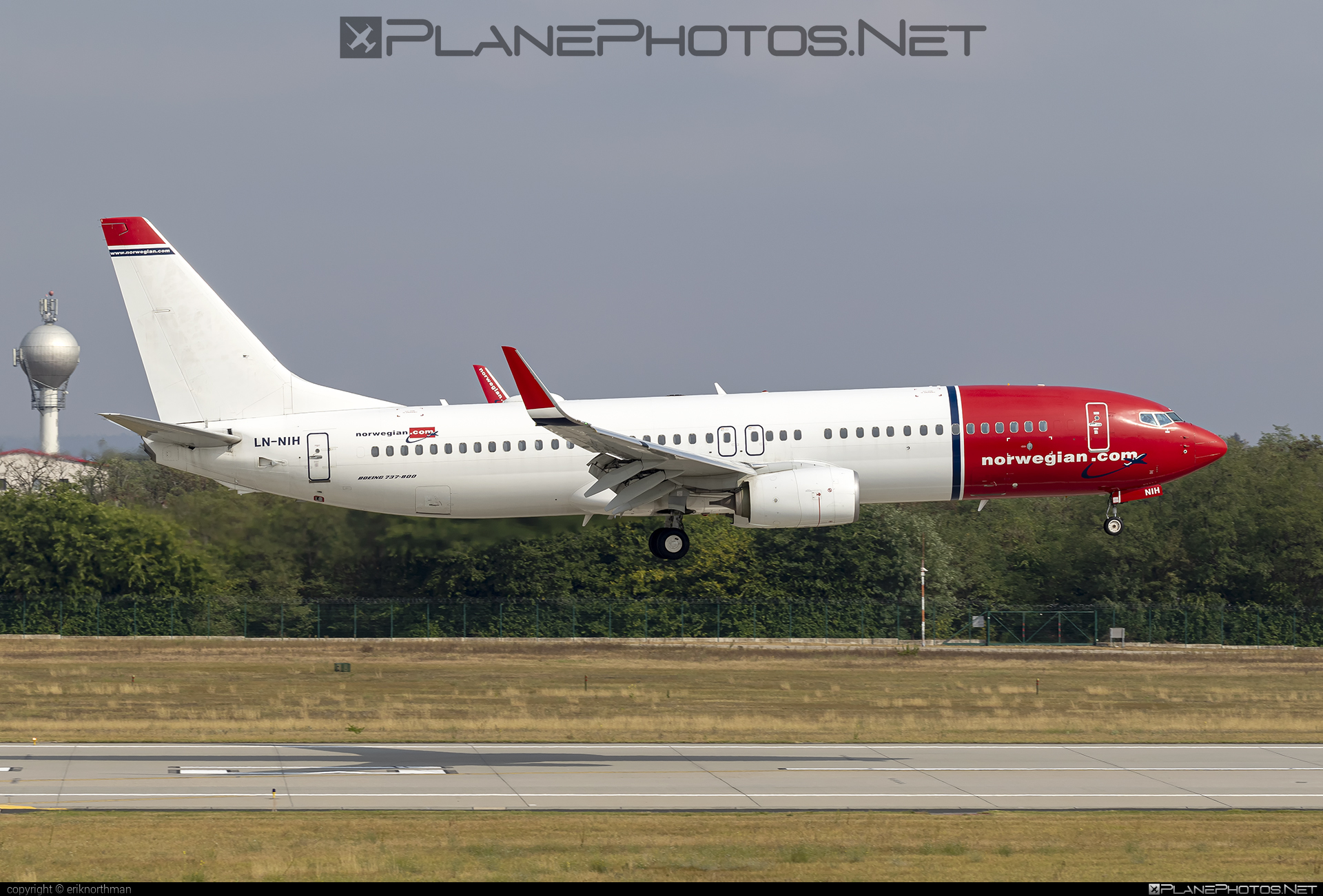 Boeing 737-800 - LN-NIH operated by Norwegian Air Shuttle #b737 #b737nextgen #b737ng #boeing #boeing737 #norwegian #norwegianair #norwegianairshuttle