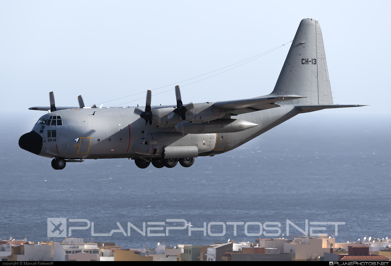 Lockheed C-130H-30 Hercules - CH-13 operated by Luchtcomponent (Belgian Air Force) #belgianairforce #lockheed #luchtcomponent