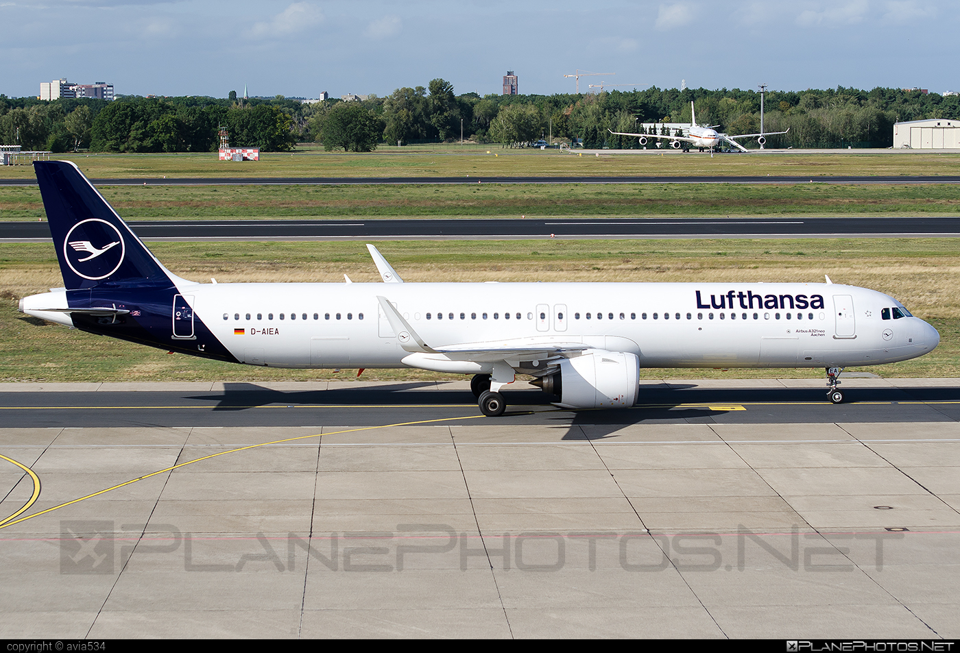 Airbus A321-271NX - D-AIEA operated by Lufthansa #a320family #a321 #a321neo #airbus #airbus321 #airbus321lr #lufthansa