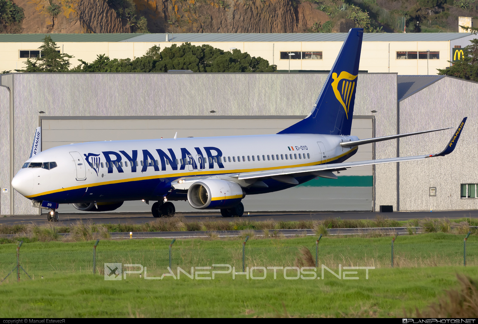 Boeing 737-800 - EI-DYD operated by Ryanair #b737 #b737nextgen #b737ng #boeing #boeing737 #ryanair