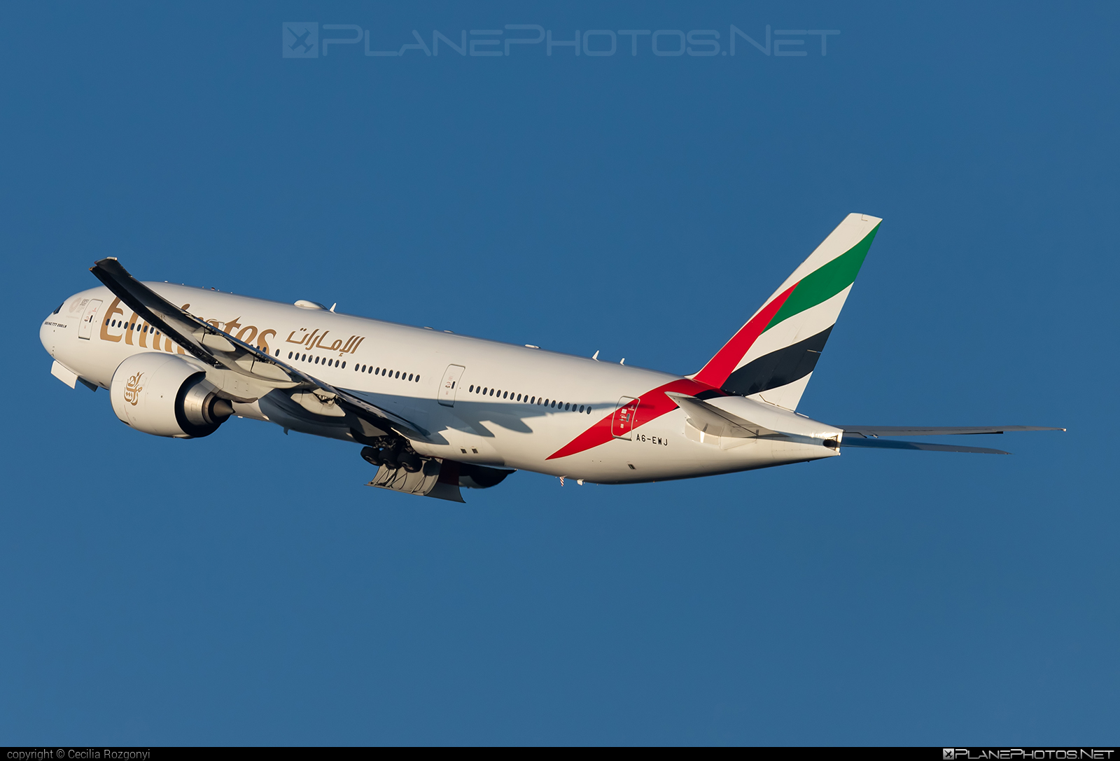 Boeing 777-200LR - A6-EWJ operated by Emirates #b777 #b777lr #boeing #boeing777 #emirates #tripleseven