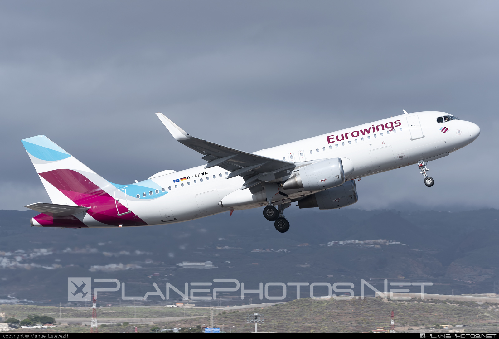 Airbus A320-214 - D-AEWN operated by Eurowings #a320 #a320family #airbus #airbus320 #eurowings