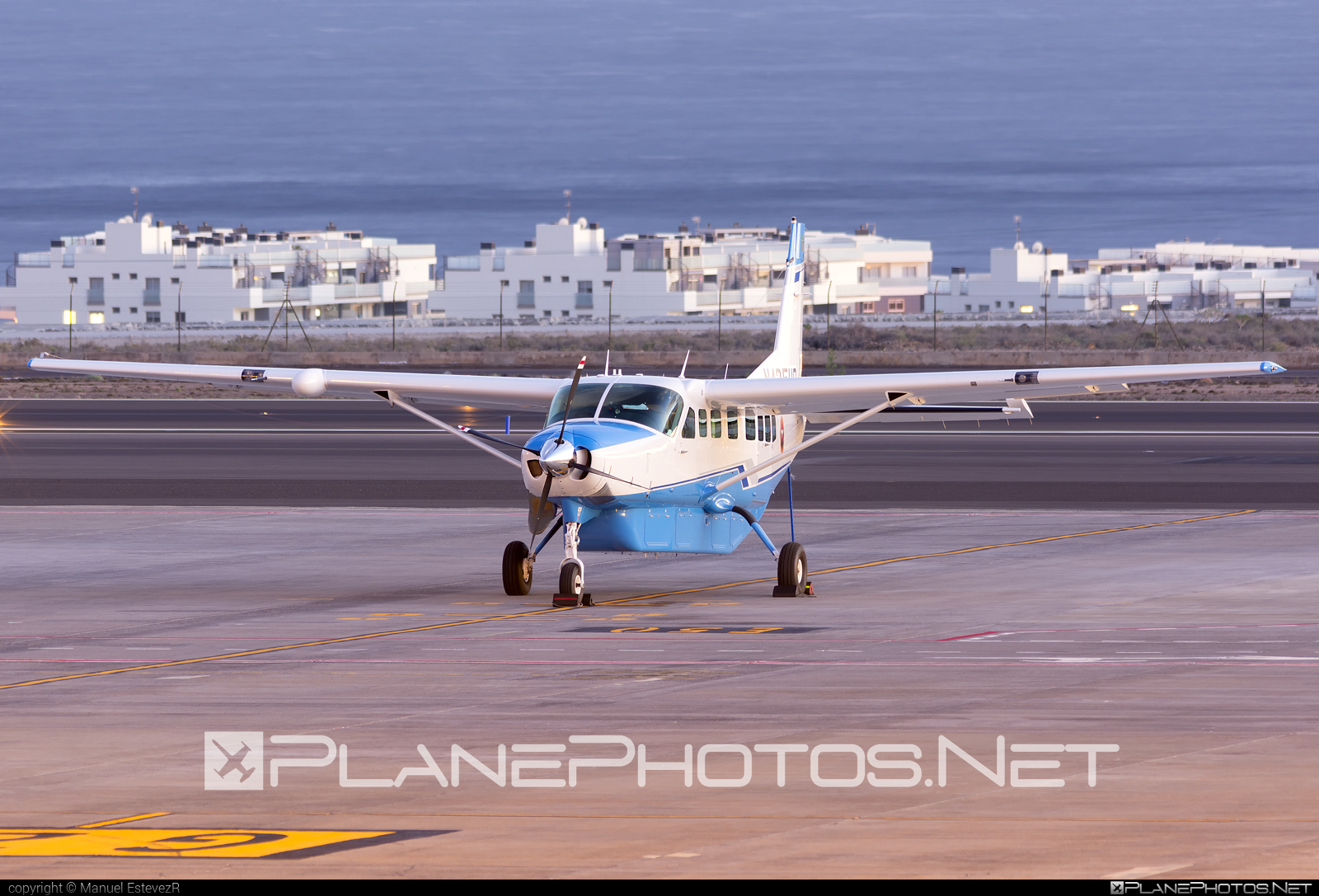 24534_Cessna-208B-Grand-Caravan-EX_N425HP.jpg