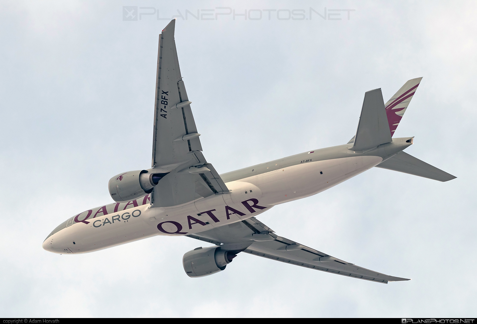Boeing 777F - A7-BFX operated by Qatar Airways Cargo #b777 #b777f #b777freighter #boeing #boeing777 #qatarairwayscargo #tripleseven