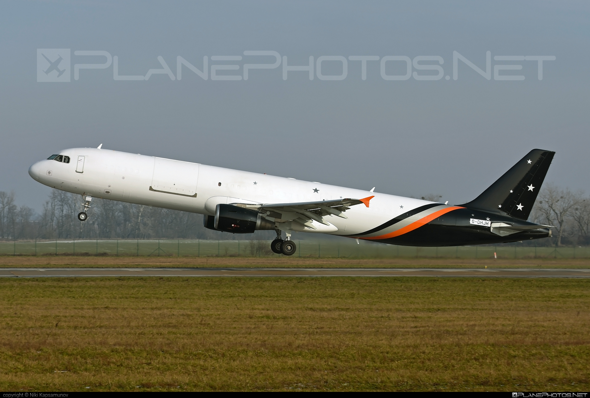 Airbus A321-211P2F - G-POWY operated by Titan Airways #a321freighter #a321p2f #airbus #titanairways