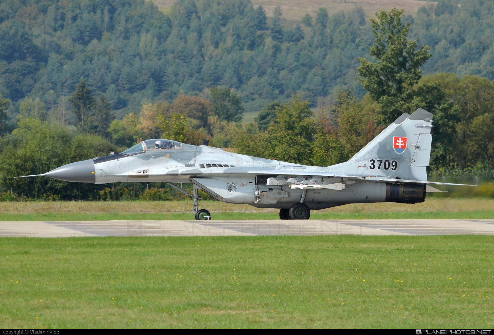 Mikoyan-Gurevich MiG-29AS - 3709 operated by Vzdušné sily OS SR (Slovak Air Force) #mig #mig29 #mig29as #mikoyangurevich #slovakairforce #vzdusnesilyossr