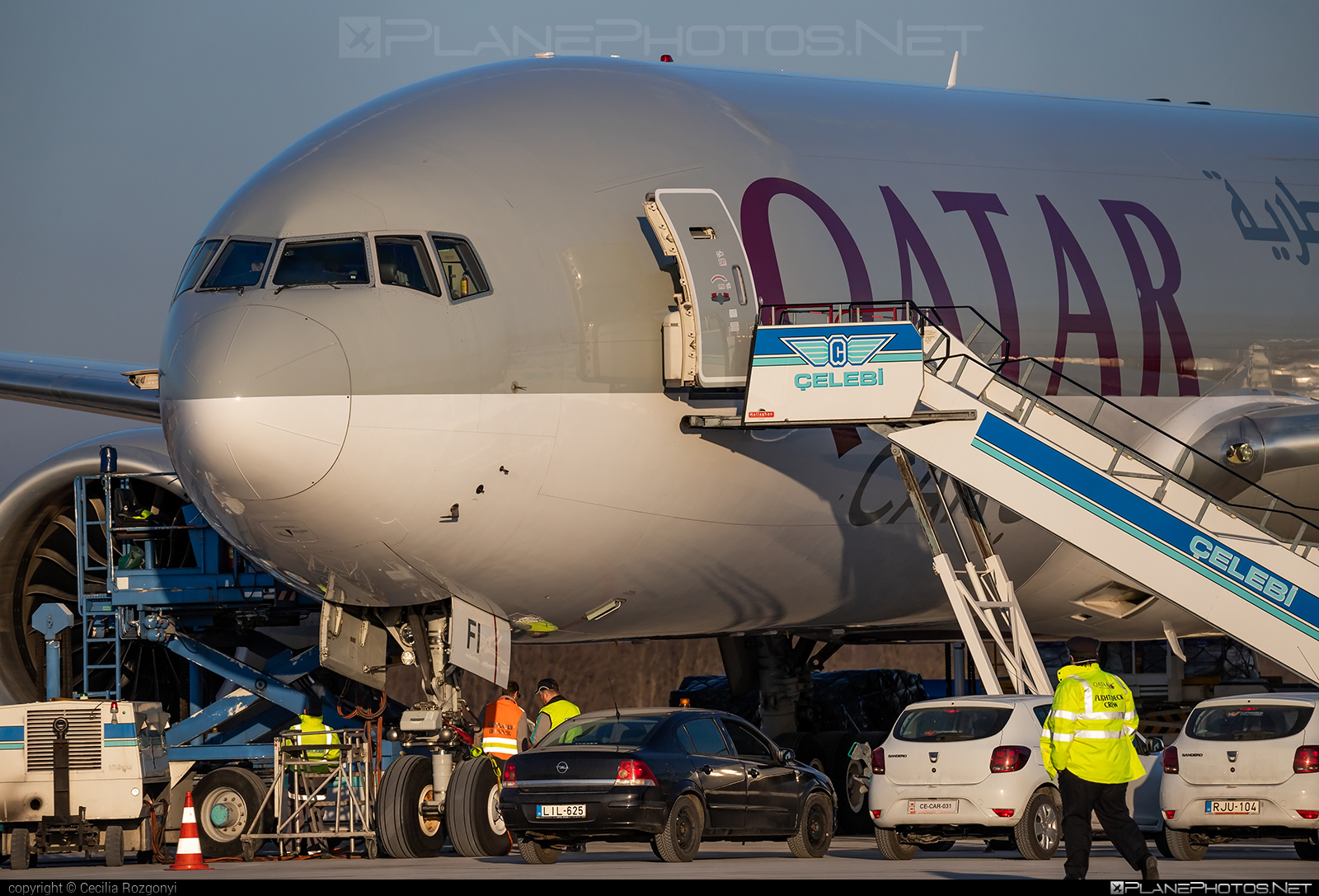 Boeing 777F - A7-BFI operated by Qatar Airways Cargo #b777 #b777f #b777freighter #boeing #boeing777 #qatarairwayscargo #tripleseven