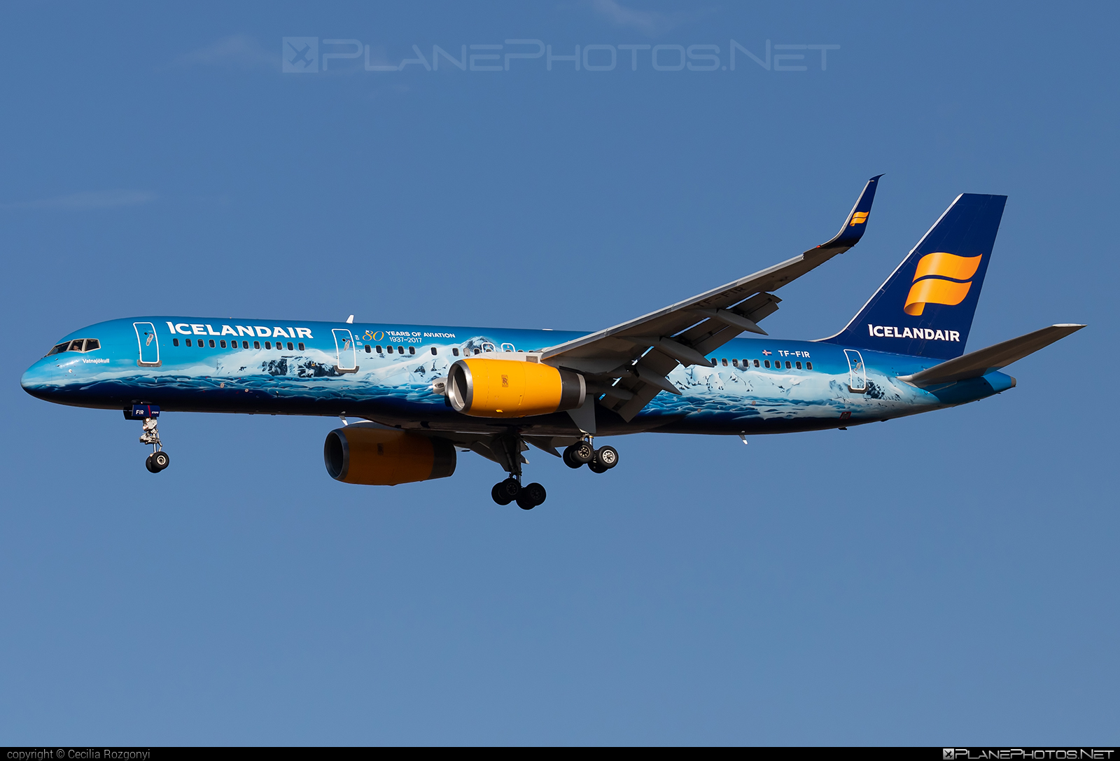 Boeing 757-200 - TF-FIR operated by Icelandair #b757 #boeing #boeing757 #icelandair