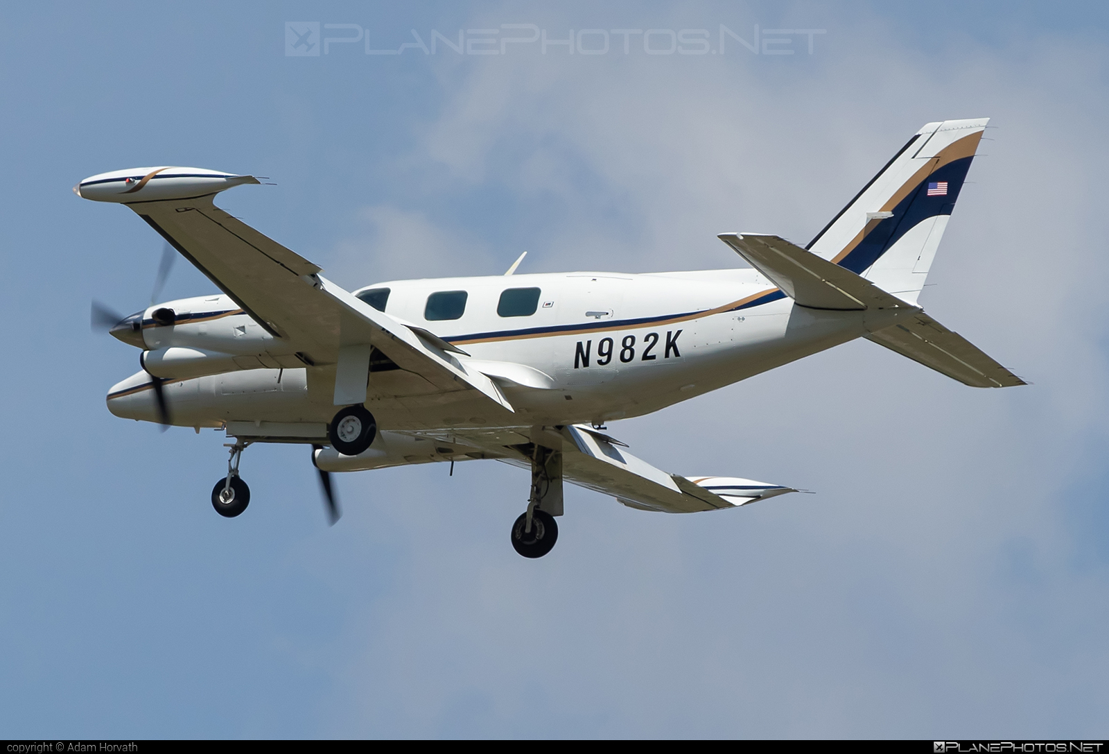 Piper PA-31T Cheyenne - N982K operated by Private operator #pa31t #pa31tcheyenne #piper #piper31 #piper31cheyenne #piper31navajo