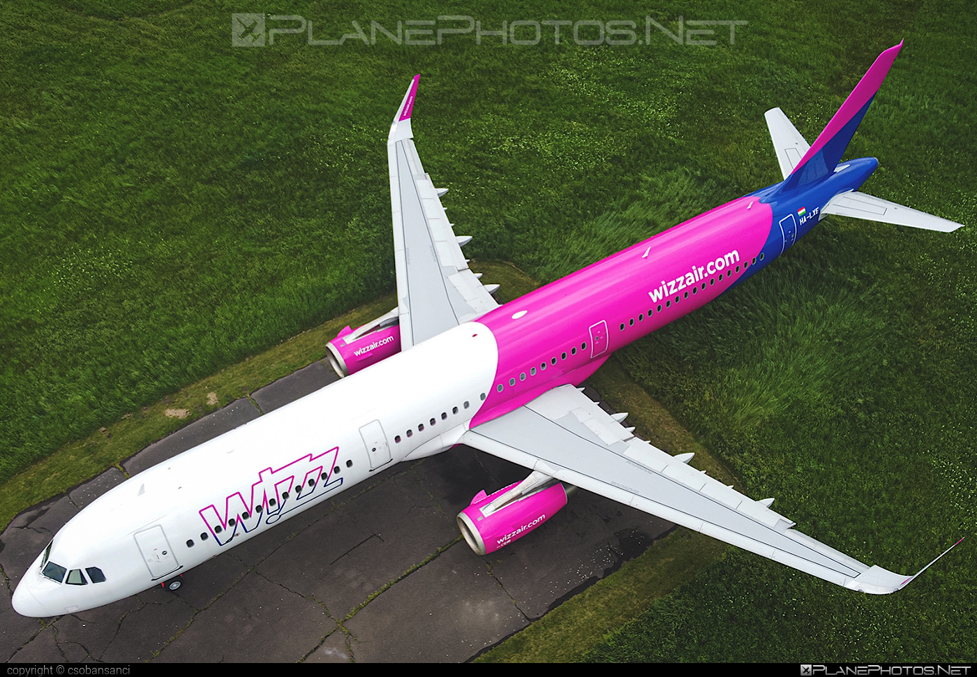 Airbus A321-231 - HA-LXE operated by Wizz Air #a320family #a321 #airbus #airbus321 #wizz #wizzair