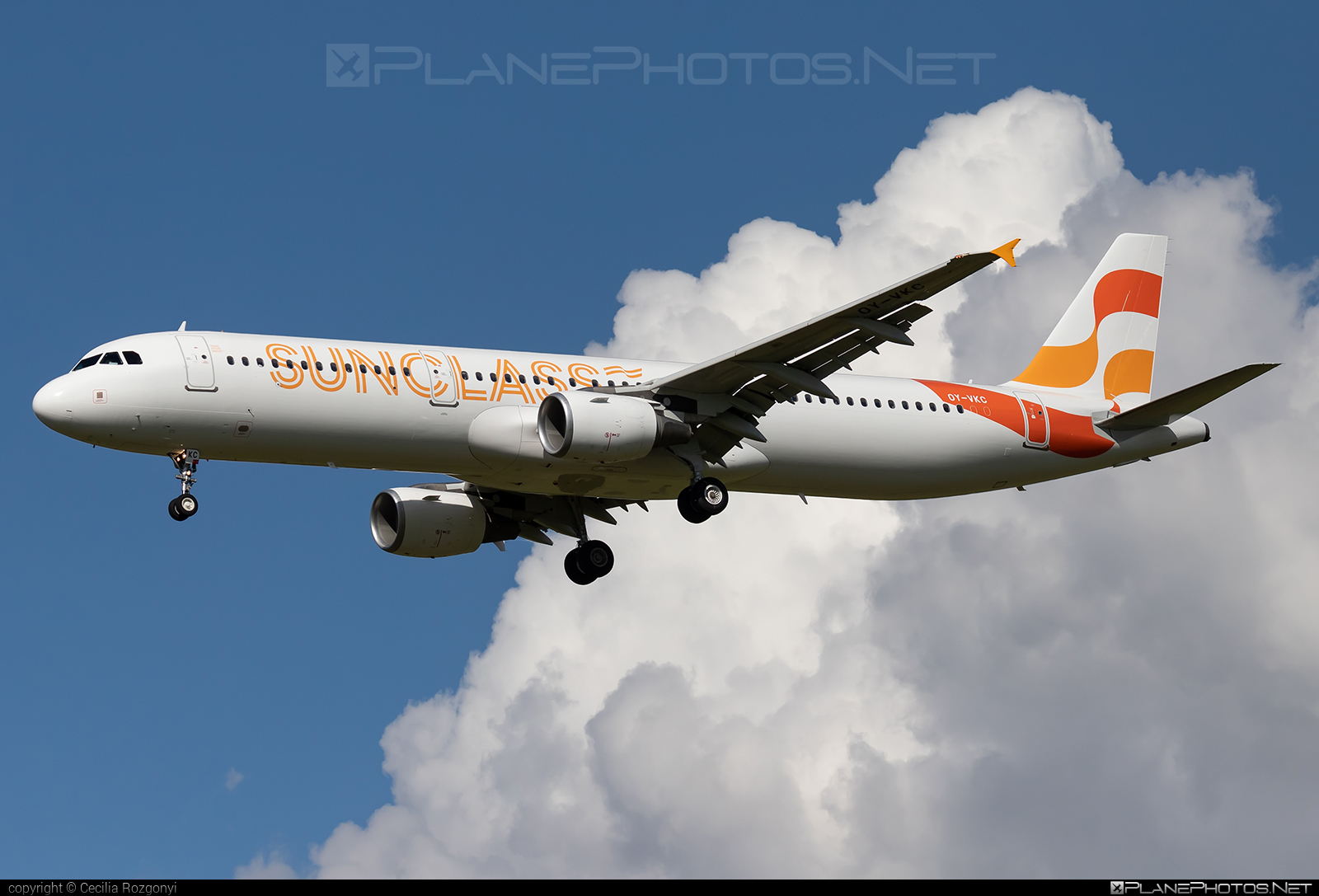 Airbus A321-211 - OY-VKC operated by Sunclass Airlines #SunclassAirlines #a320family #a321 #airbus #airbus321