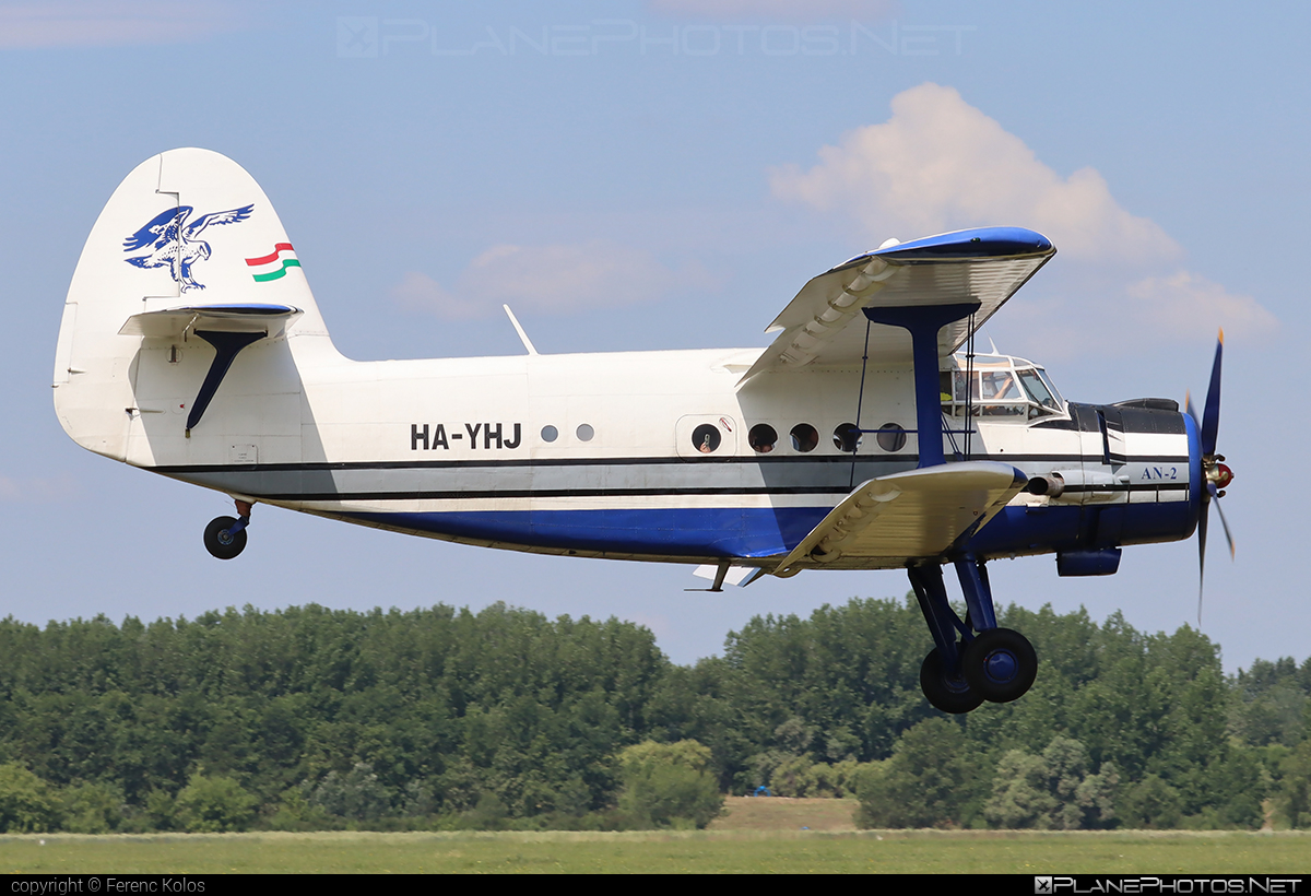 PZL-Mielec An-2TP - HA-YHJ operated by Fly-Coop #an2 #an2tp #antonov2 #flycoop #pzl #pzlmielec