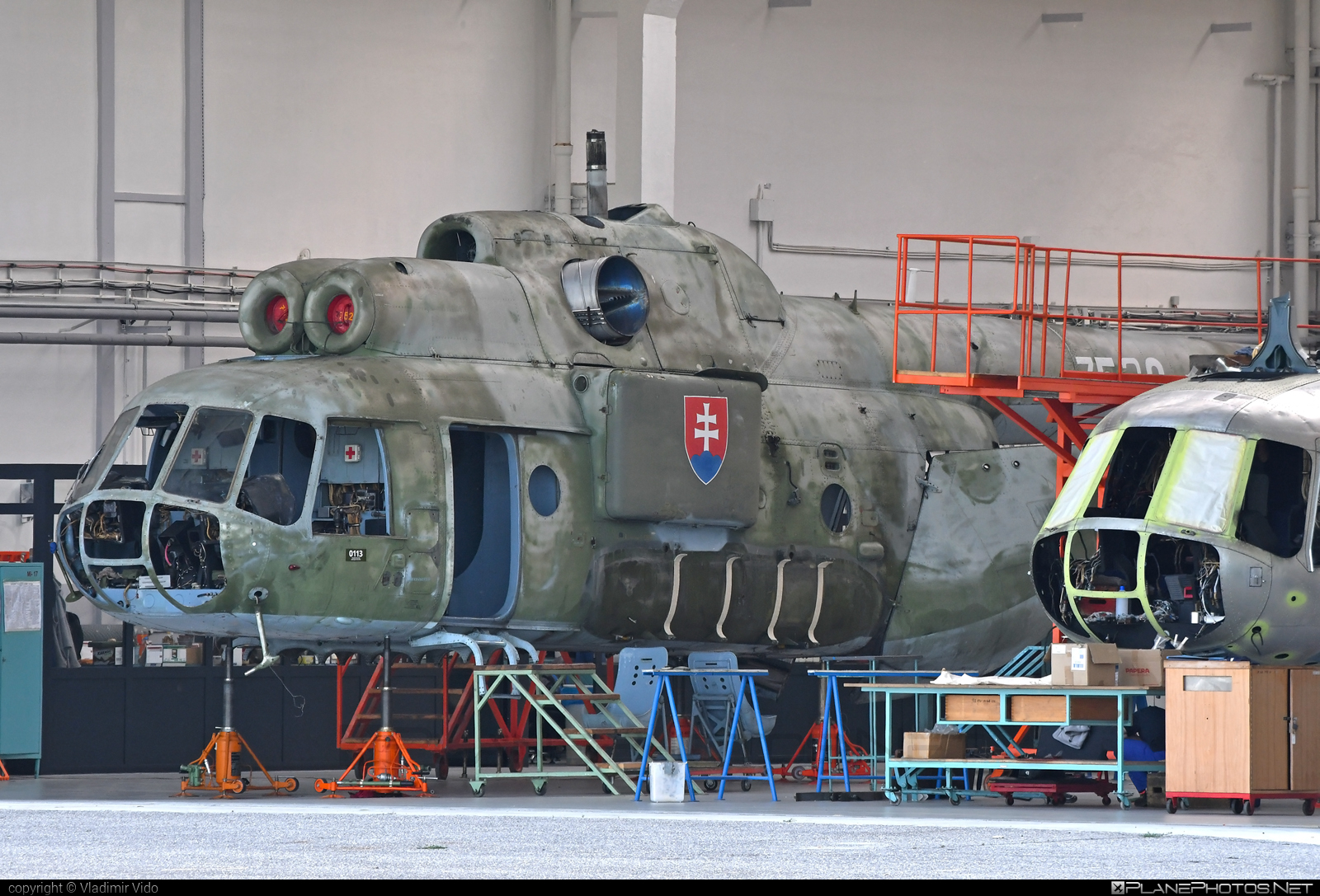 Mil Mi-8P - 7520 operated by Vzdušné sily OS SR (Slovak Air Force) #mil #milhelicopters #slovakairforce #vzdusnesilyossr