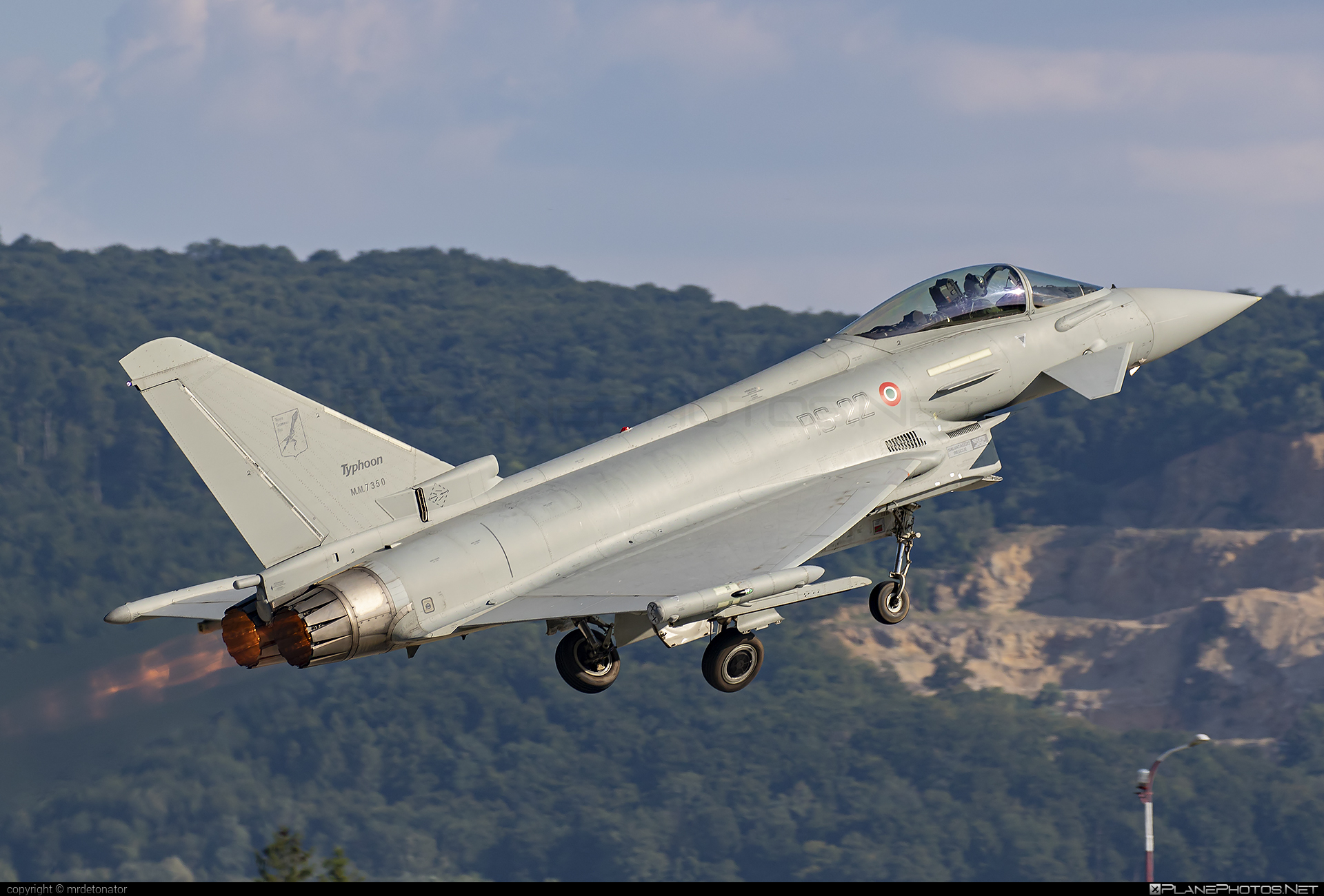 Eurofighter Typhoon S - MM7350 operated by Aeronautica Militare (Italian Air Force) #AeronauticaMilitare #ItalianAirForce #ef2000 #eurofighter #eurofightertyphoon #siaf2021 #typhoon #typhoons