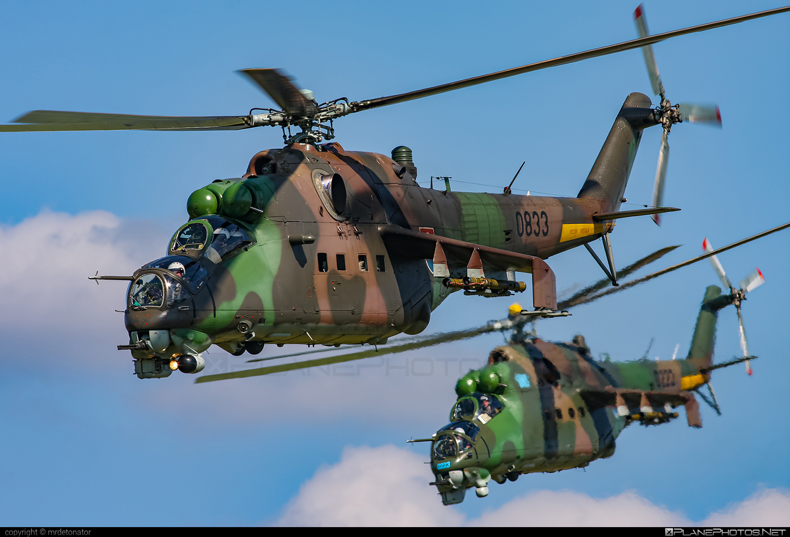 Mil Mi-24V - 0833 operated by Vzdušné sily OS SR (Slovak Air Force) #mi24 #mi24v #mil #mil24 #mil24v #milhelicopters #slovakairforce #vzdusnesilyossr