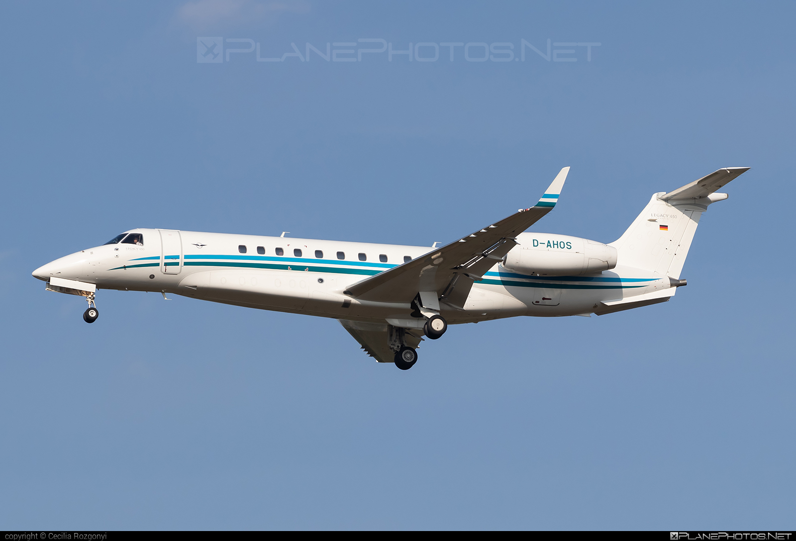 Embraer Legacy 650 (ERJ-135BJ) - D-AHOS operated by AIR HAMBURG #embraer #embraer135 #embraerlegacy #erj135 #erj135bj #legacy650