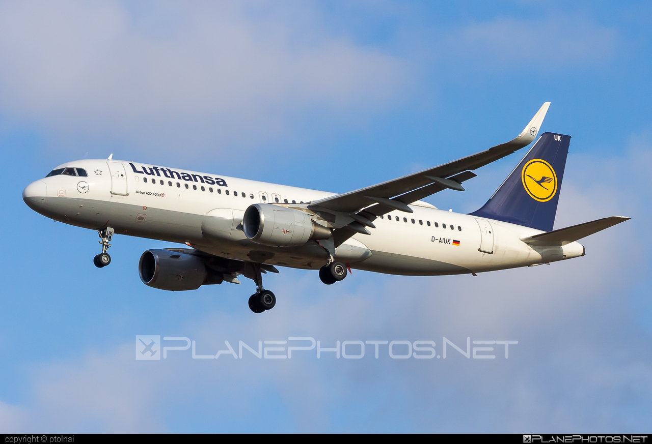 Airbus A320-214 - D-AIUK operated by Lufthansa #a320 #a320family #airbus #airbus320 #lufthansa