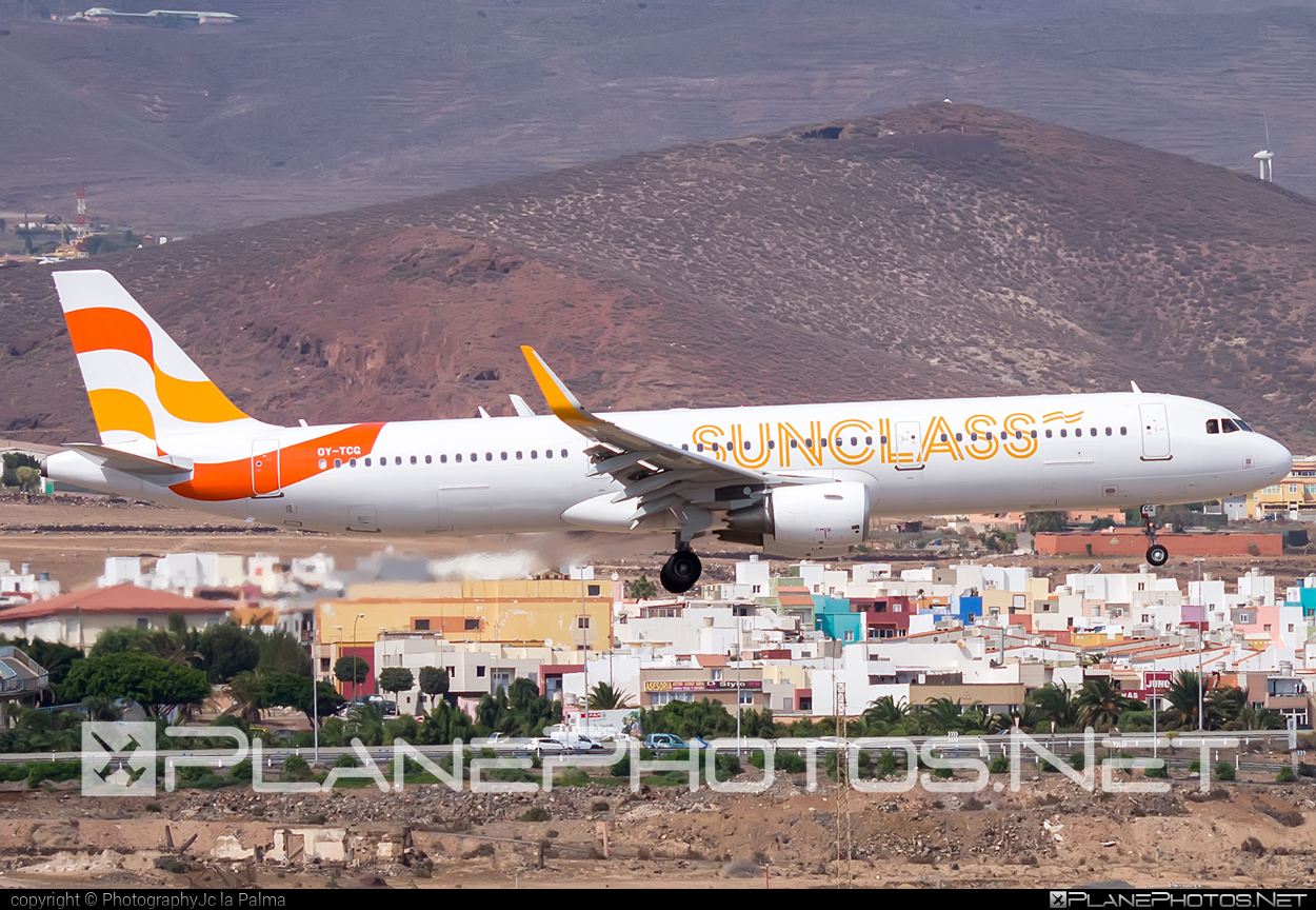Airbus A321-211 - OY-TCG operated by Sunclass Airlines #SunclassAirlines #a320family #a321 #airbus #airbus321