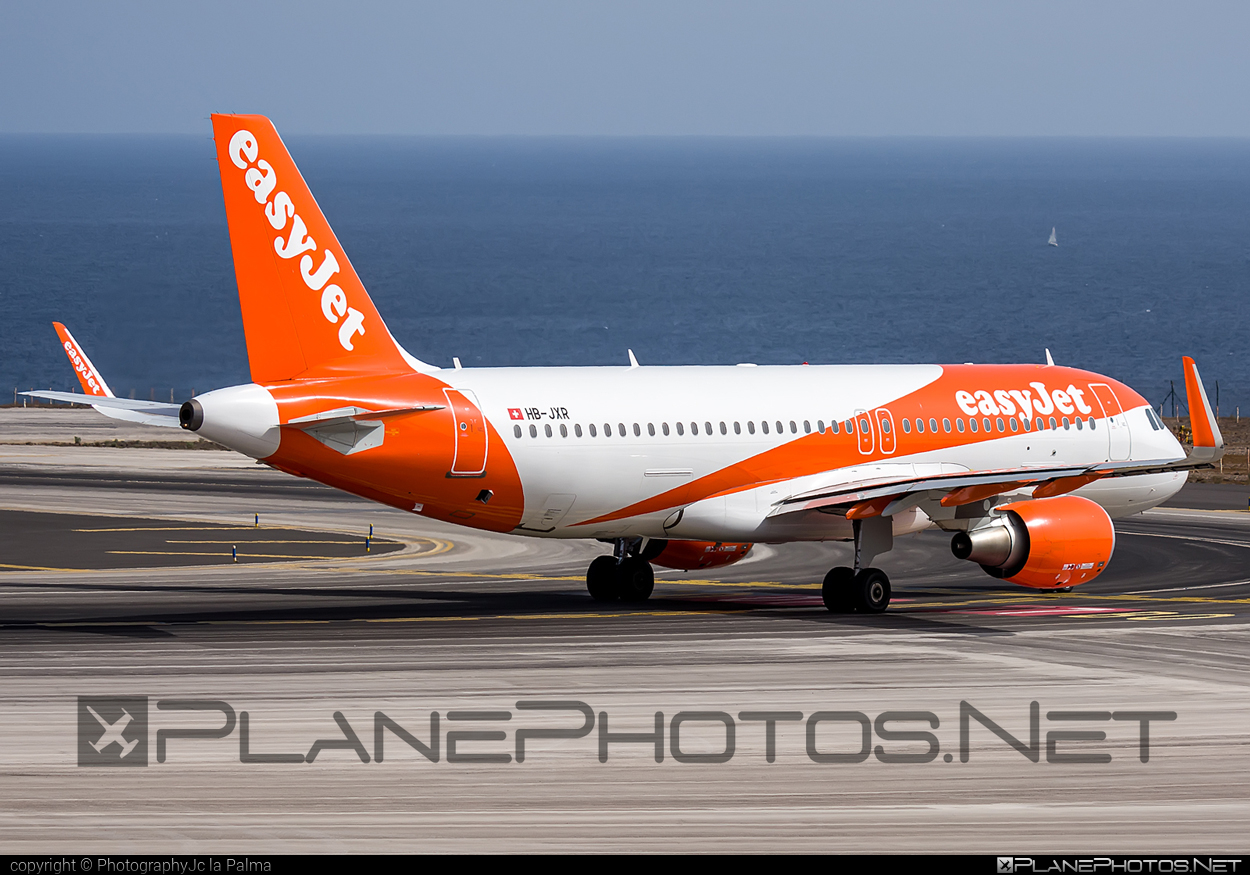Airbus A320-214 - HB-JXR operated by easyJet Switzerland #a320 #a320family #airbus #airbus320 #easyjet #easyjetswitzerland
