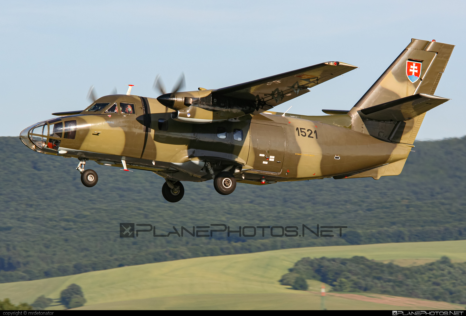 Let L-410FG Turbolet - 1521 operated by Vzdušné sily OS SR (Slovak Air Force) #L410 #L410Turbolet #L410fg #L410fgTurbolet #let #slovakairforce #turbolet #vzdusnesilyossr