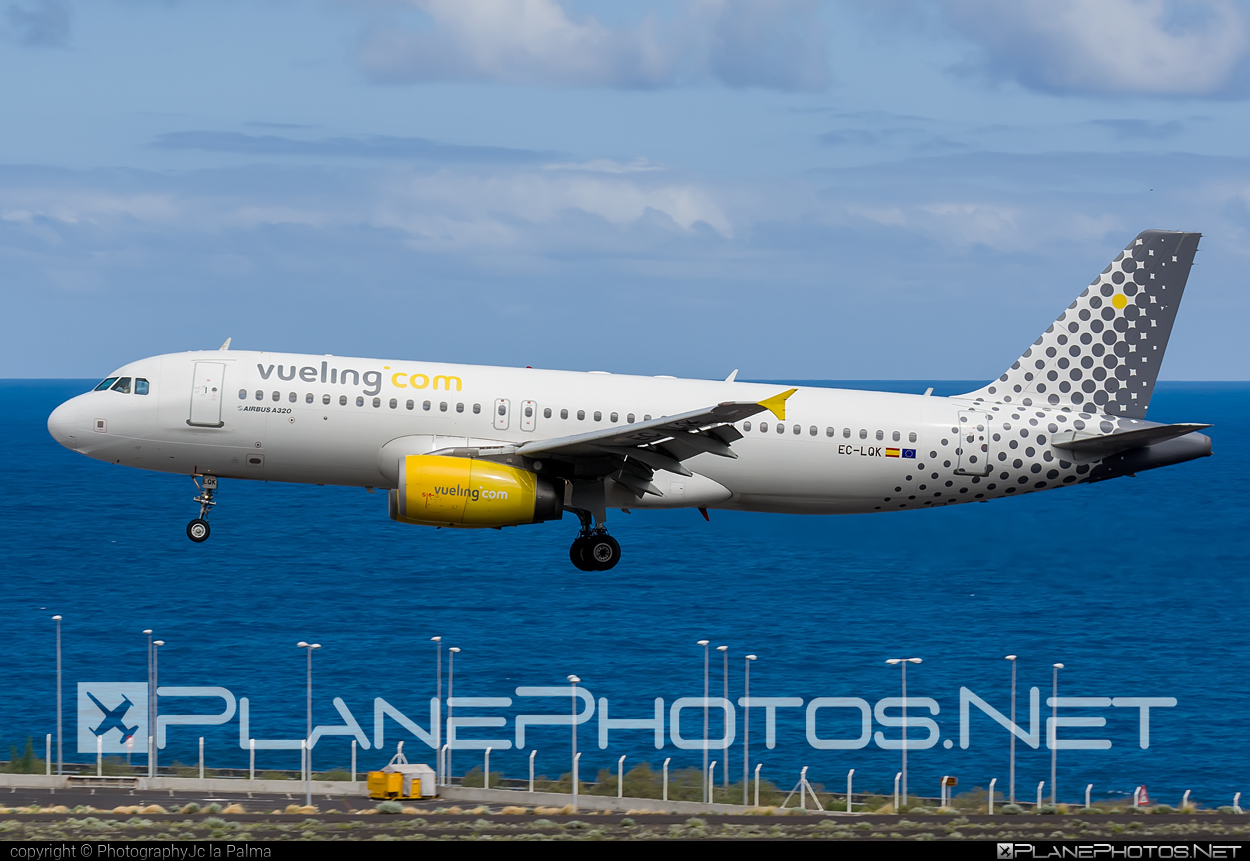 Airbus A320-232 - EC-LQK operated by Vueling Airlines #a320 #a320family #airbus #airbus320 #vueling #vuelingairlines
