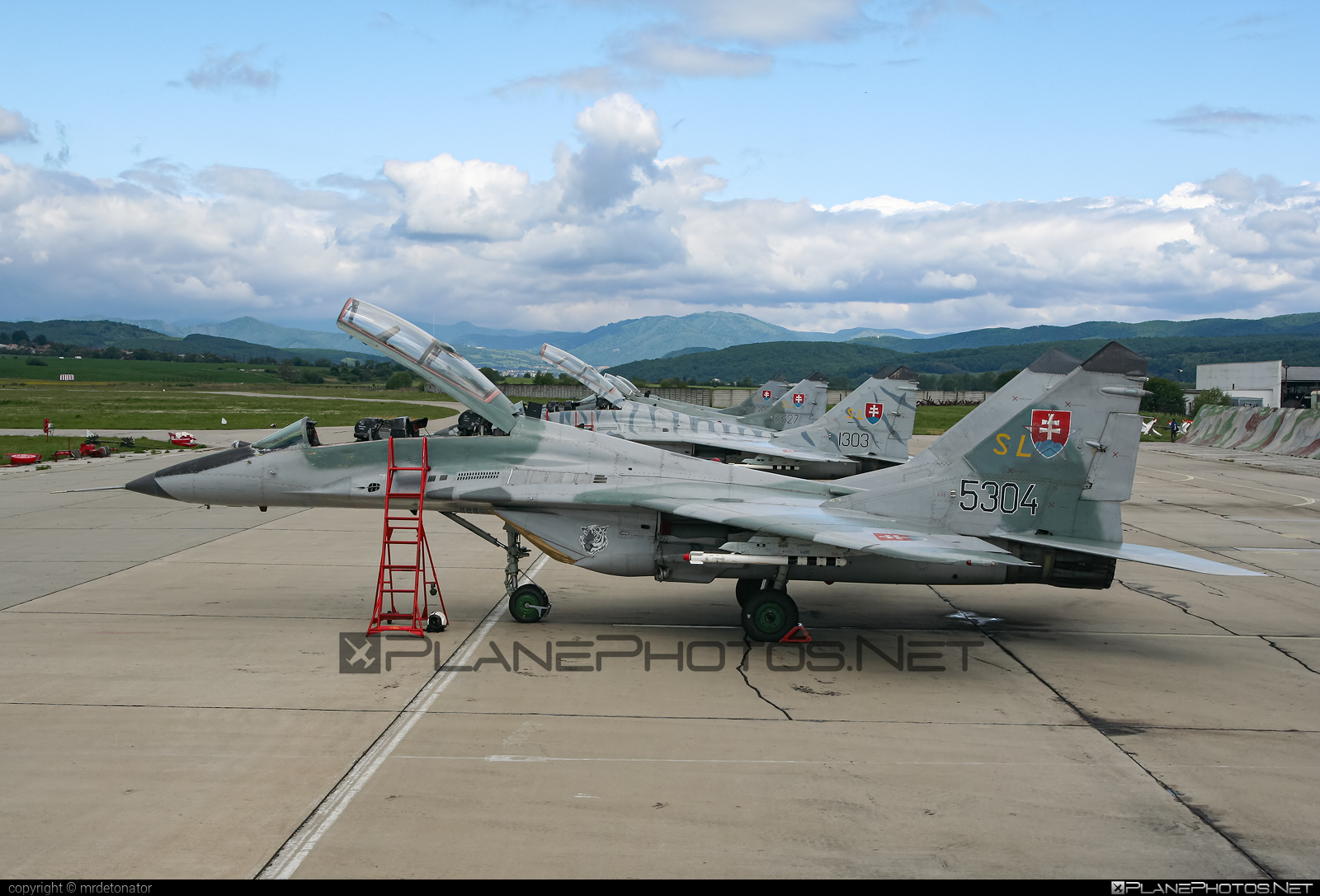 Mikoyan-Gurevich MiG-29UBS - 5304 operated by Vzdušné sily OS SR (Slovak Air Force) #mig #mig29 #mig29ubs #mikoyangurevich #slovakairforce #vzdusnesilyossr