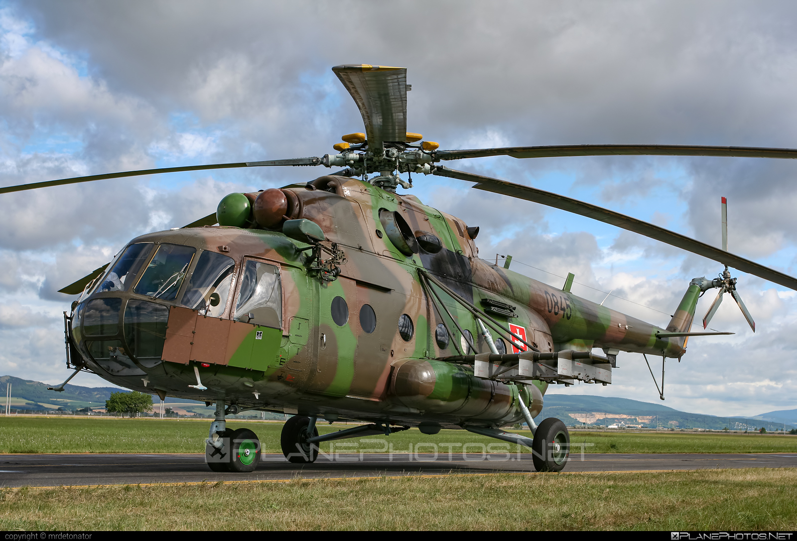 Mil Mi-17M - 0845 operated by Vzdušné sily OS SR (Slovak Air Force) #dnh2007 #mi17 #mi17m #mil #milhelicopters #milmi17 #milmi17m #slovakairforce #vzdusnesilyossr