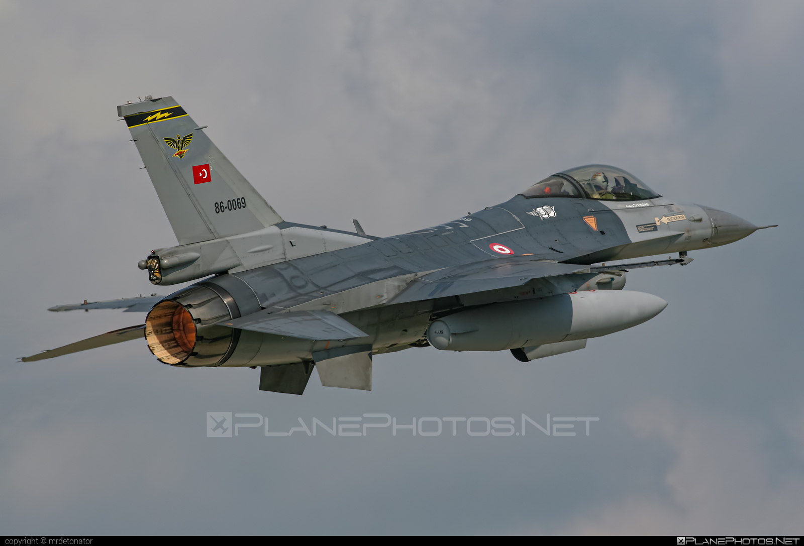 TAI F-16C Fighting Falcon - 86-0069 operated by Türk Hava Kuvvetleri (Turkish Air Force) #TurkHavaKuvvetleri #f16 #f16c #fightingfalcon #turkishairforce