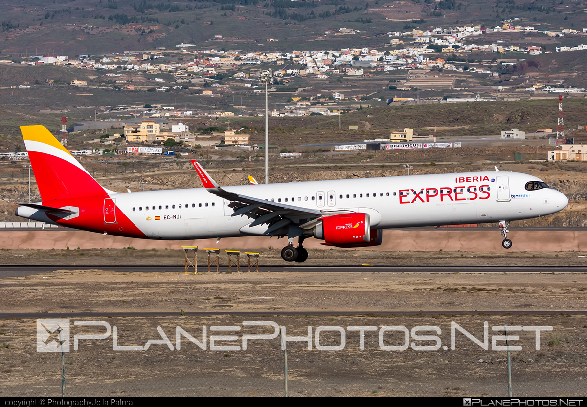 Airbus A321-251NX - EC-NJI operated by Iberia Express #a320family #a321 #a321neo #airbus #airbus321 #airbus321lr #iberia #iberiaexpress