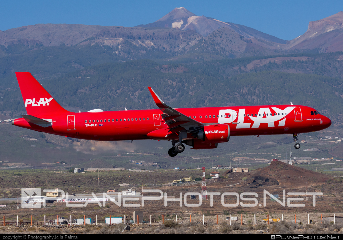 Airbus A321-251N - TF-PLB operated by PLAY #a320family #a321 #a321neo #airbus #airbus321 #flyplay #playairlines