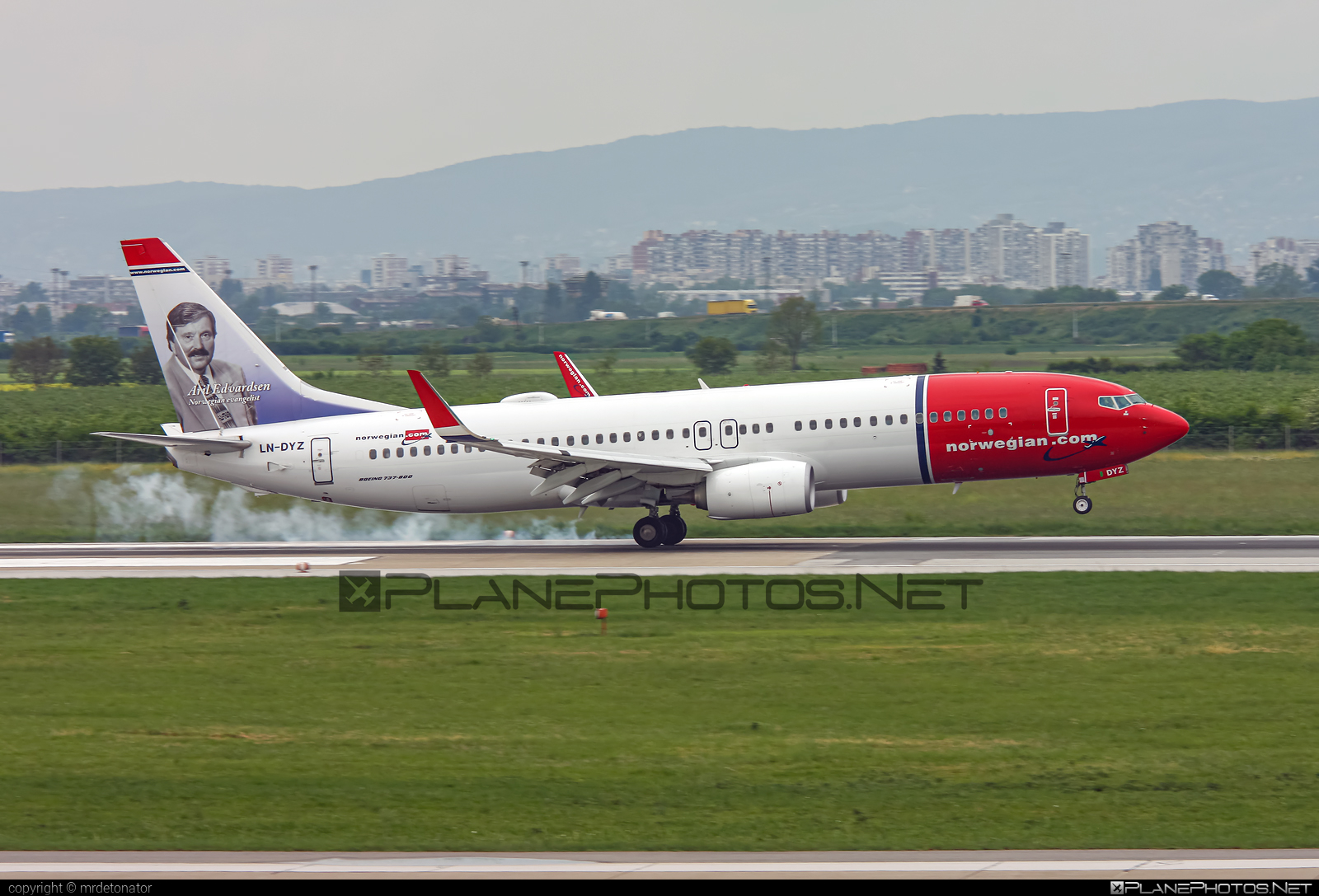 Boeing 737-800 - LN-DYZ operated by Norwegian Air Shuttle #b737 #b737nextgen #b737ng #boeing #boeing737 #norwegian #norwegianair #norwegianairshuttle