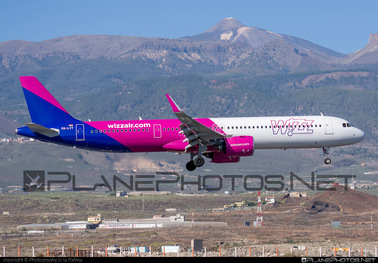 Airbus A321-271NX - HA-LVT operated by Wizz Air #a320family #a321 #a321neo #airbus #airbus321 #airbus321lr #wizz #wizzair