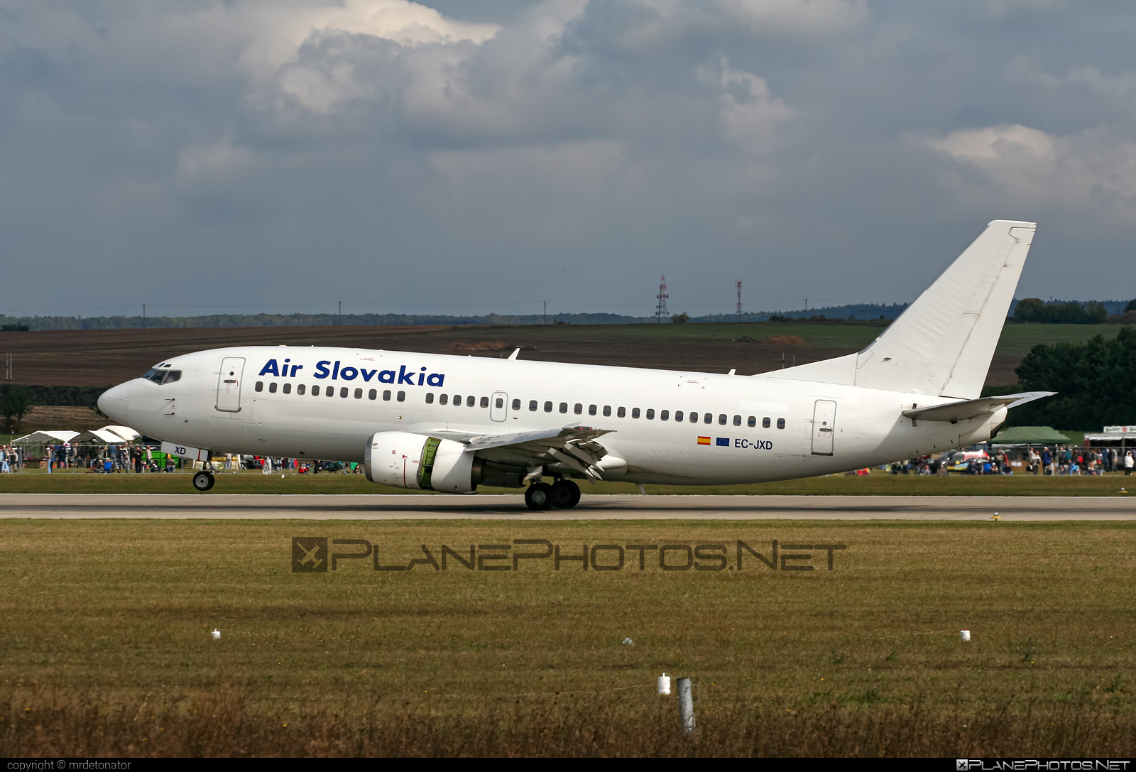 Boeing 737-300 - EC-JXD operated by Air Slovakia #b737 #boeing #boeing737