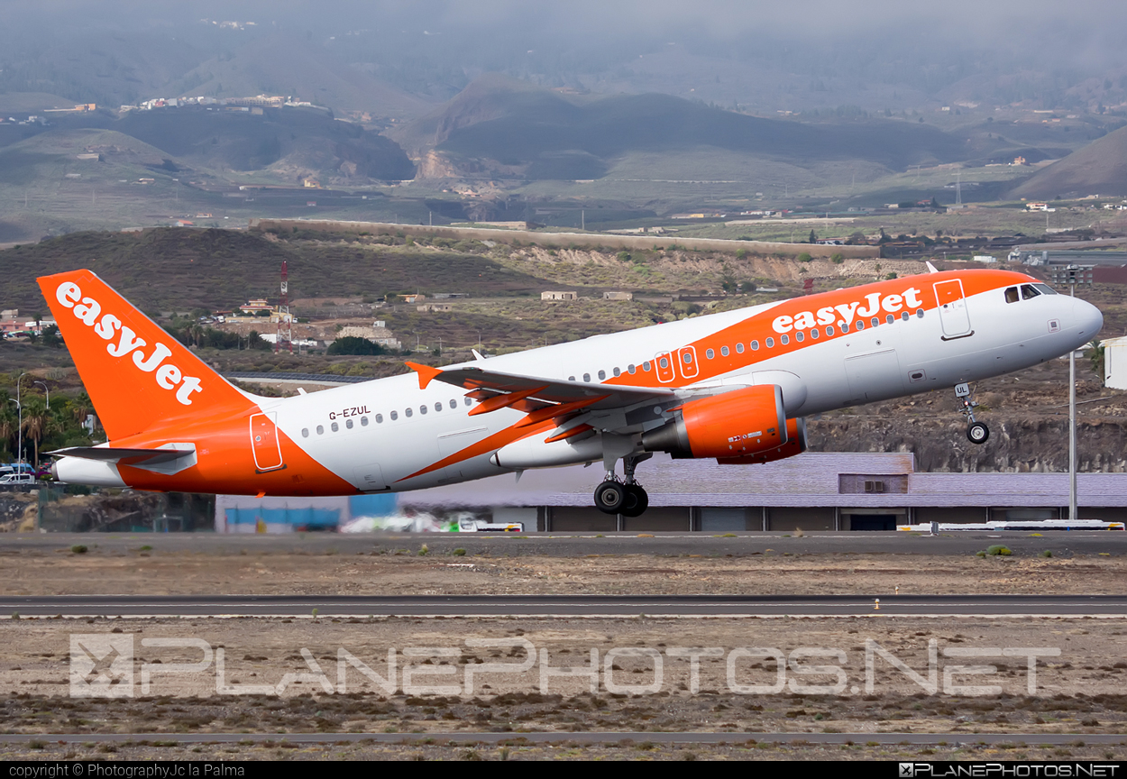 Airbus A320-214 - G-EZUL operated by easyJet #a320 #a320family #airbus #airbus320 #easyjet