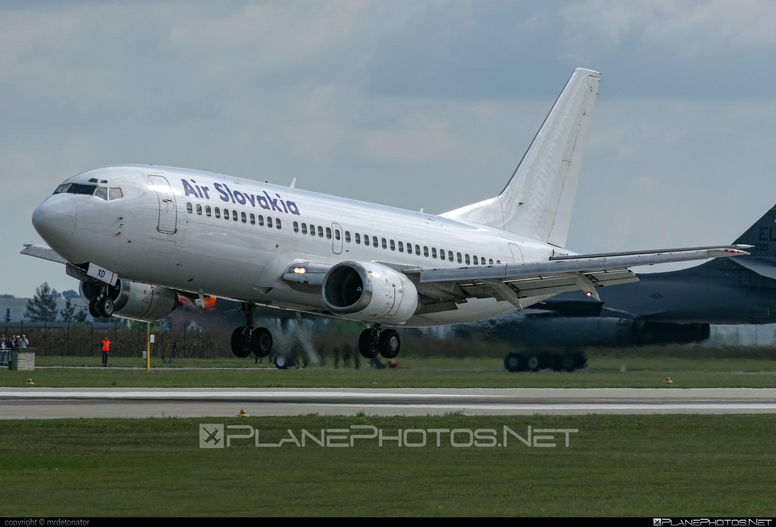Boeing 737-300 - EC-JXD operated by Air Slovakia #b737 #boeing #boeing737